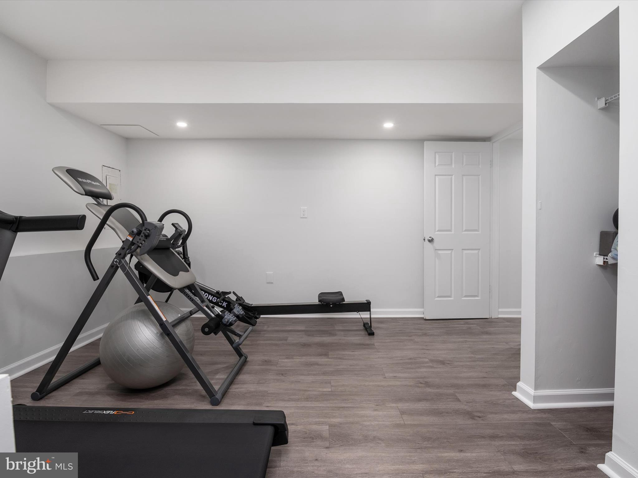 NORTHVIEW AT LAKE VILLAGE - Residential