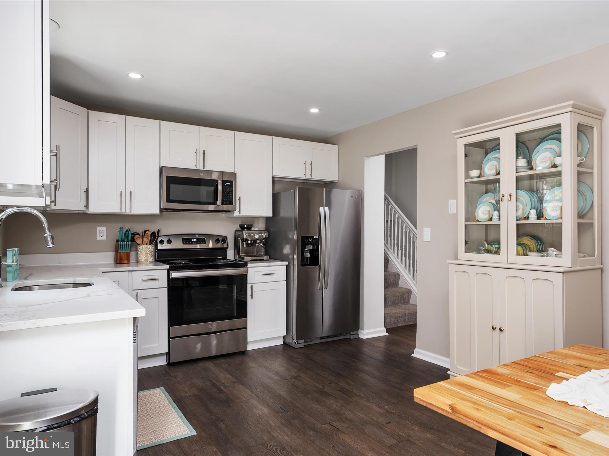 NORTHVIEW AT LAKE VILLAGE - Residential