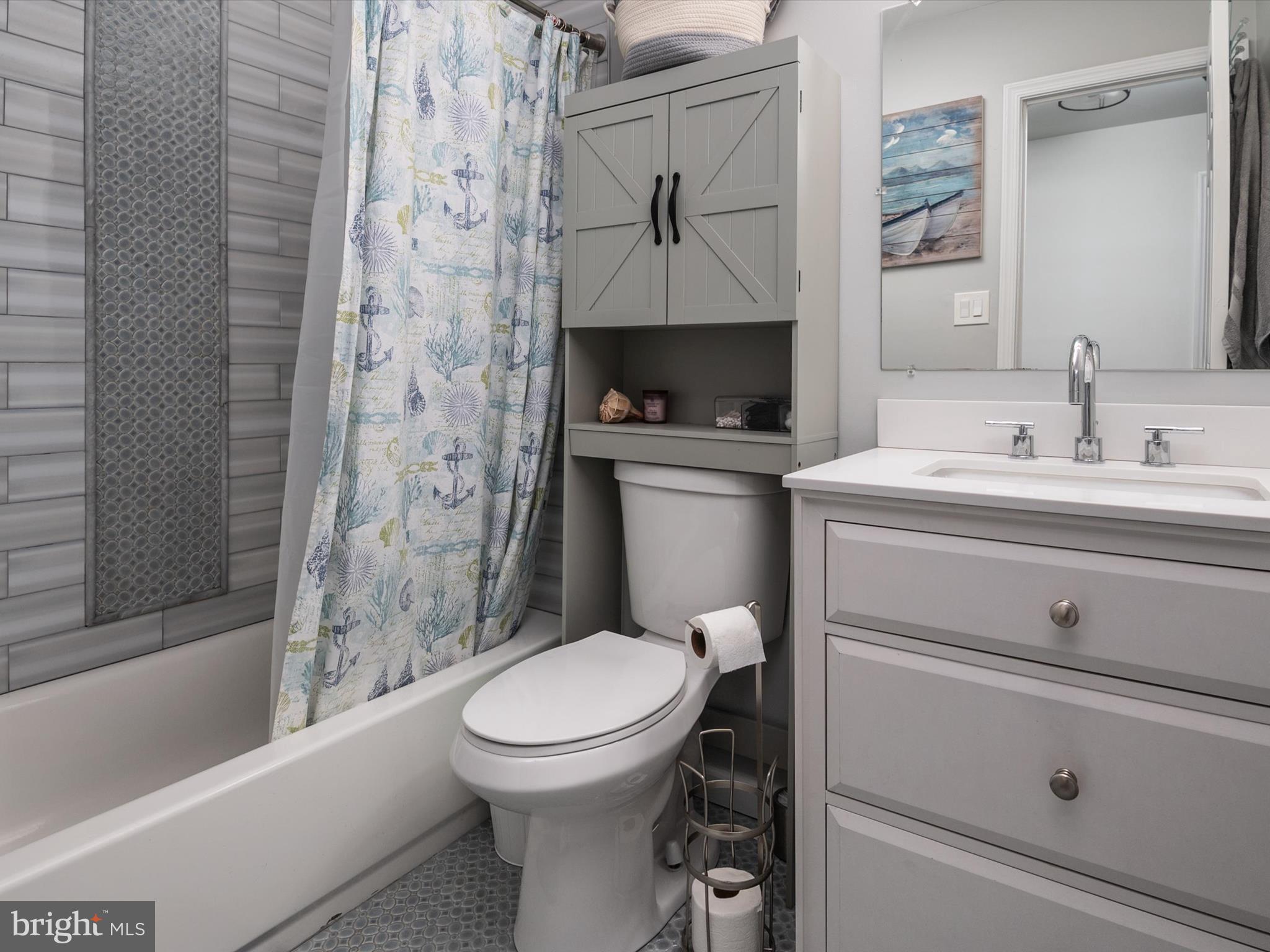 NORTHVIEW AT LAKE VILLAGE - Residential