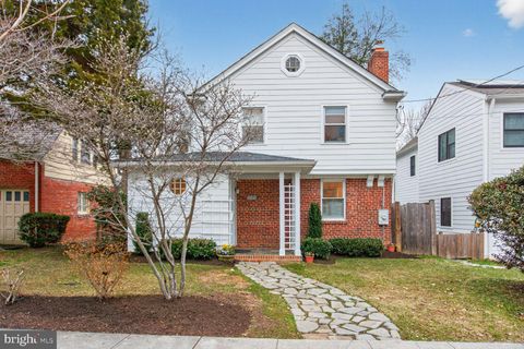 4529 38TH STREET NW WASHINGTON DC 20016