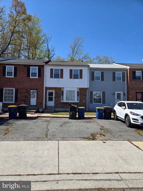 63 FOREST CREEK DRIVE DOVER DE 19904