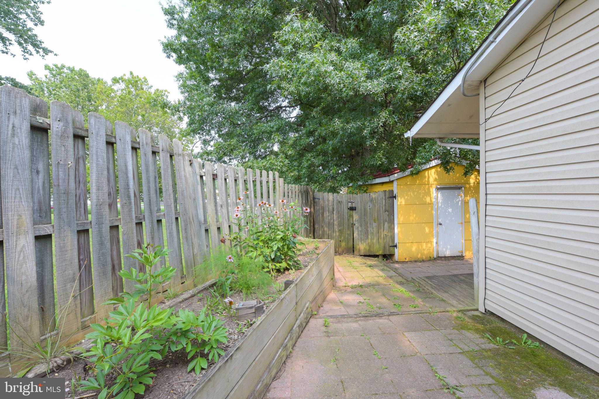 BELMONT - Residential