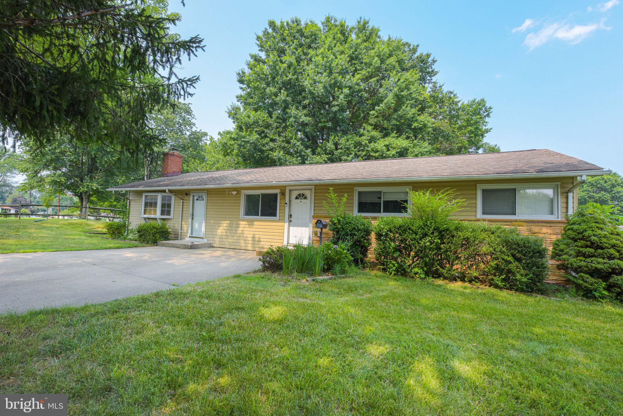 BELMONT - Residential