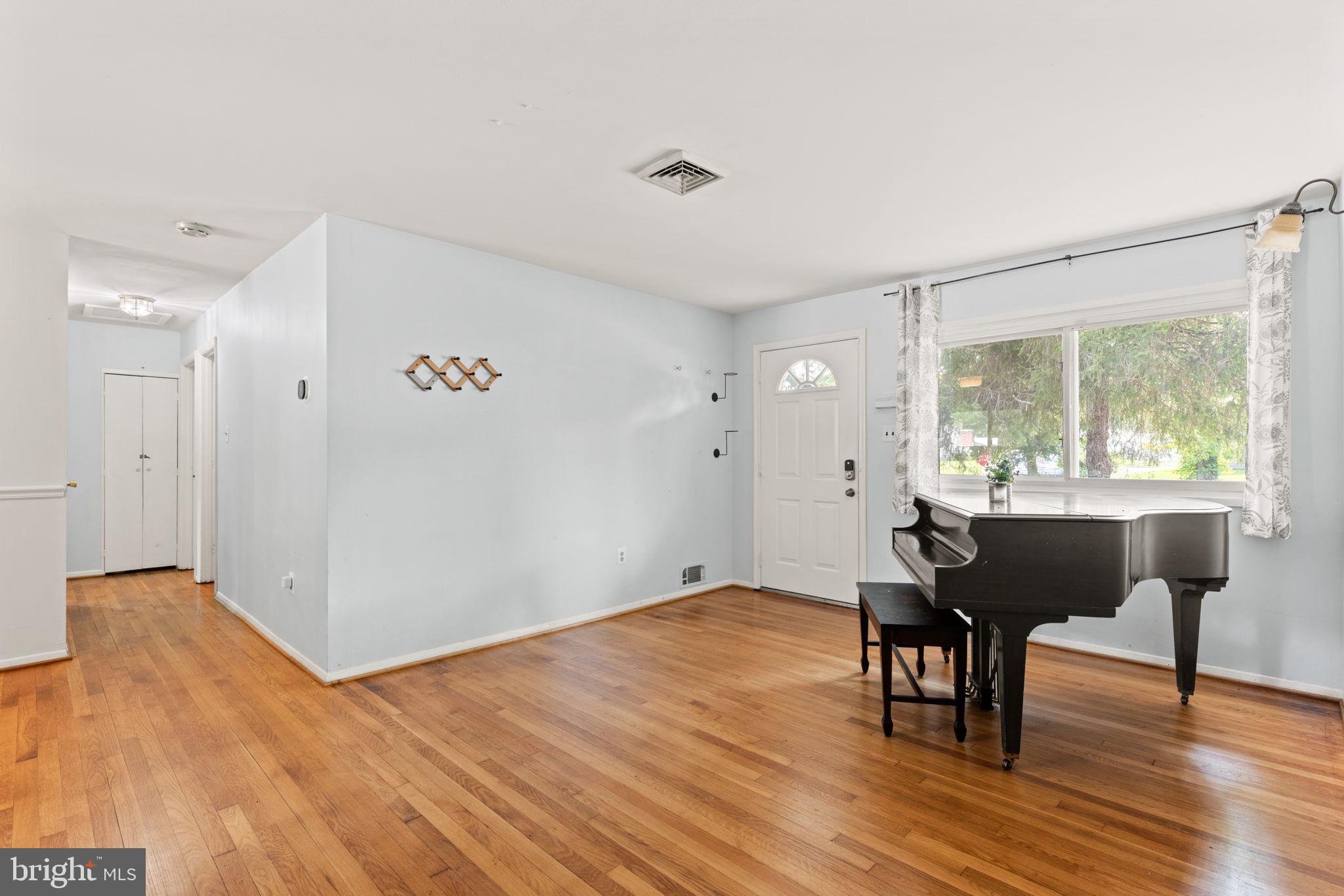 BELMONT - Residential