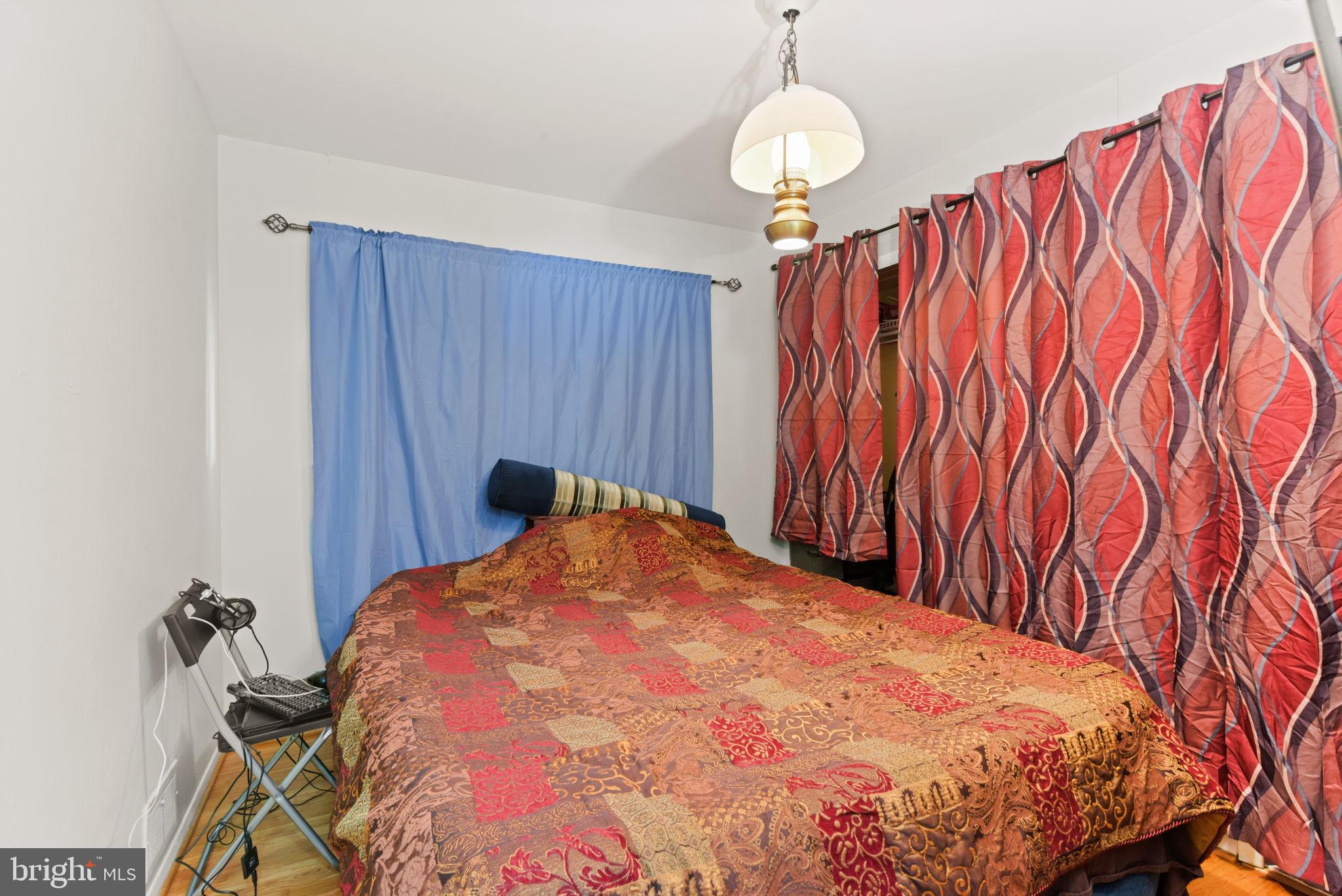 BELMONT - Residential