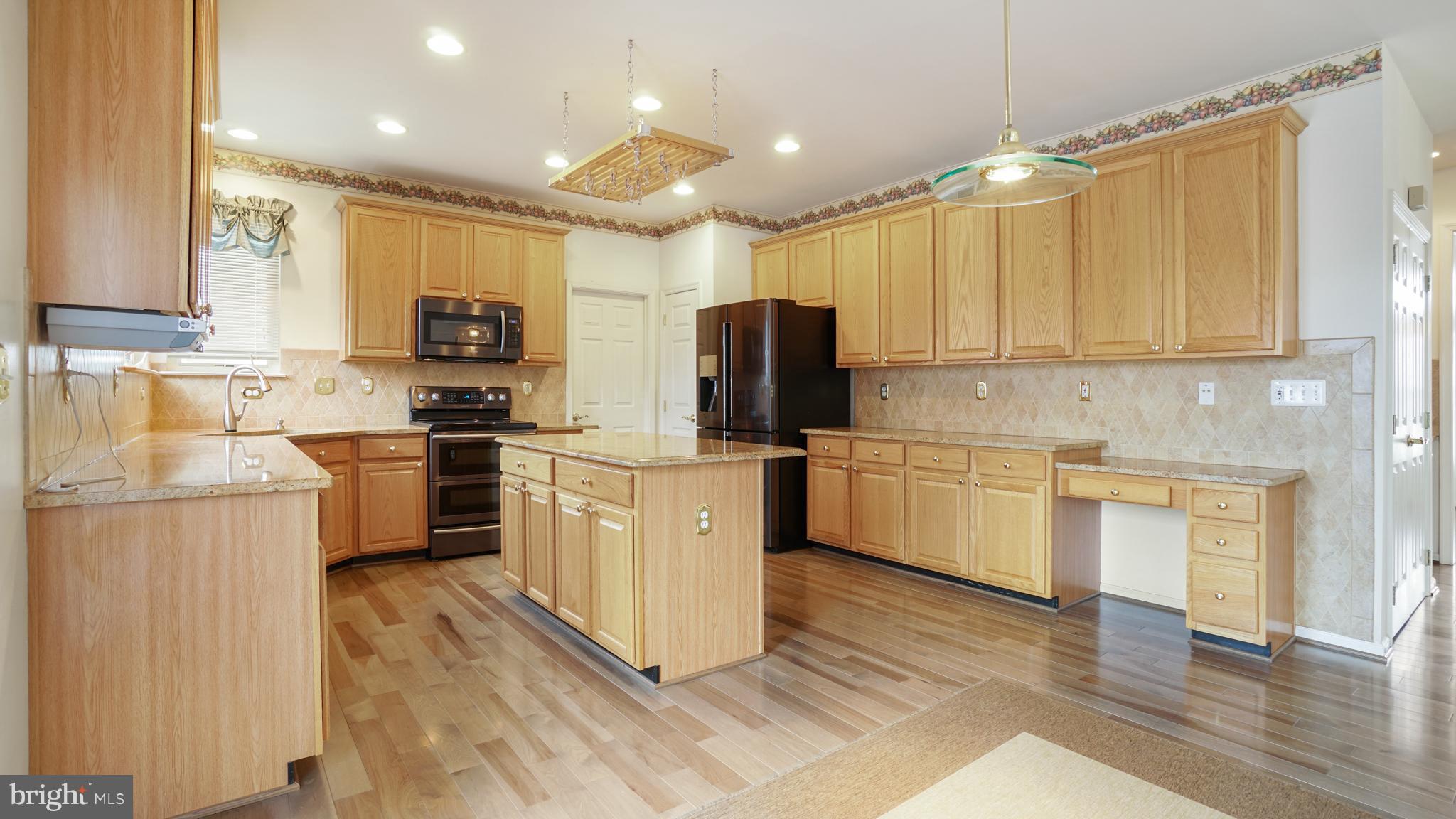 WOODLANDS OF FAIR LAKES - Residential