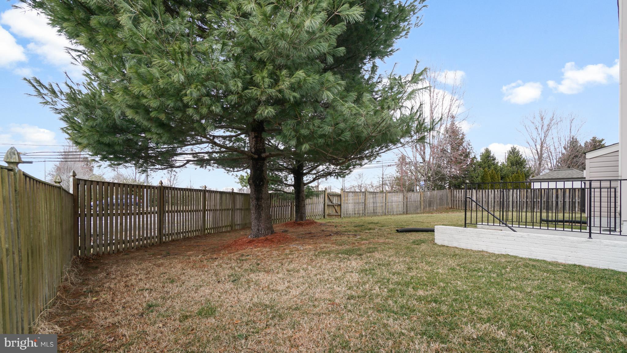 WOODLANDS OF FAIR LAKES - Residential