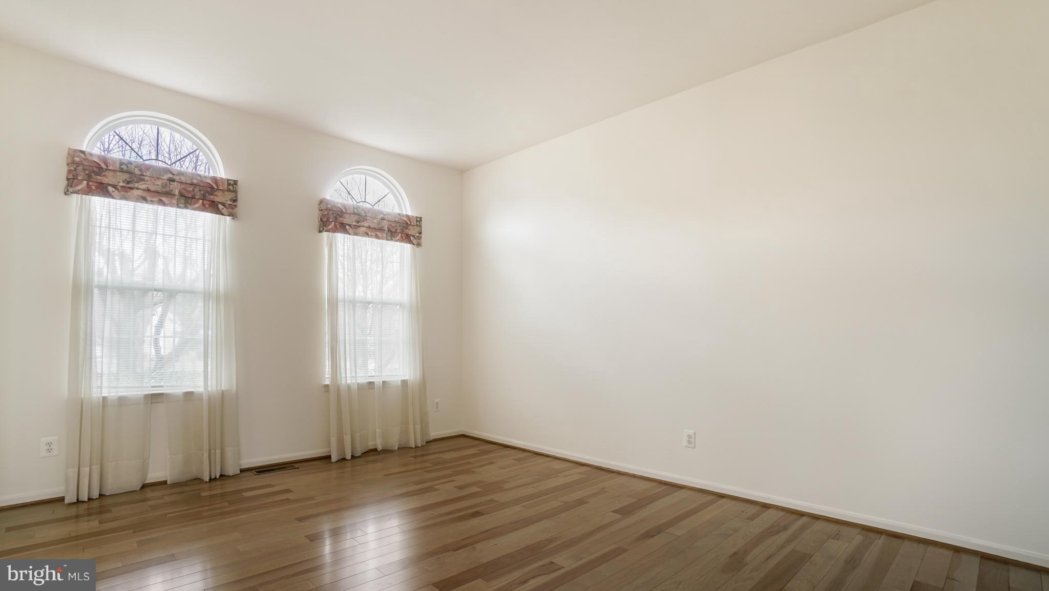 WOODLANDS OF FAIR LAKES - Residential