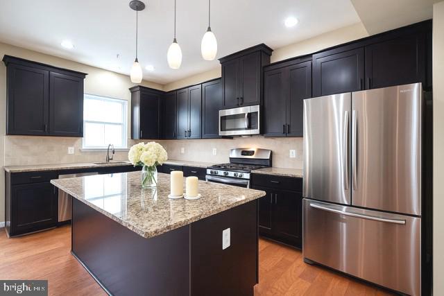 524 FOX RIVER HILLS WAY