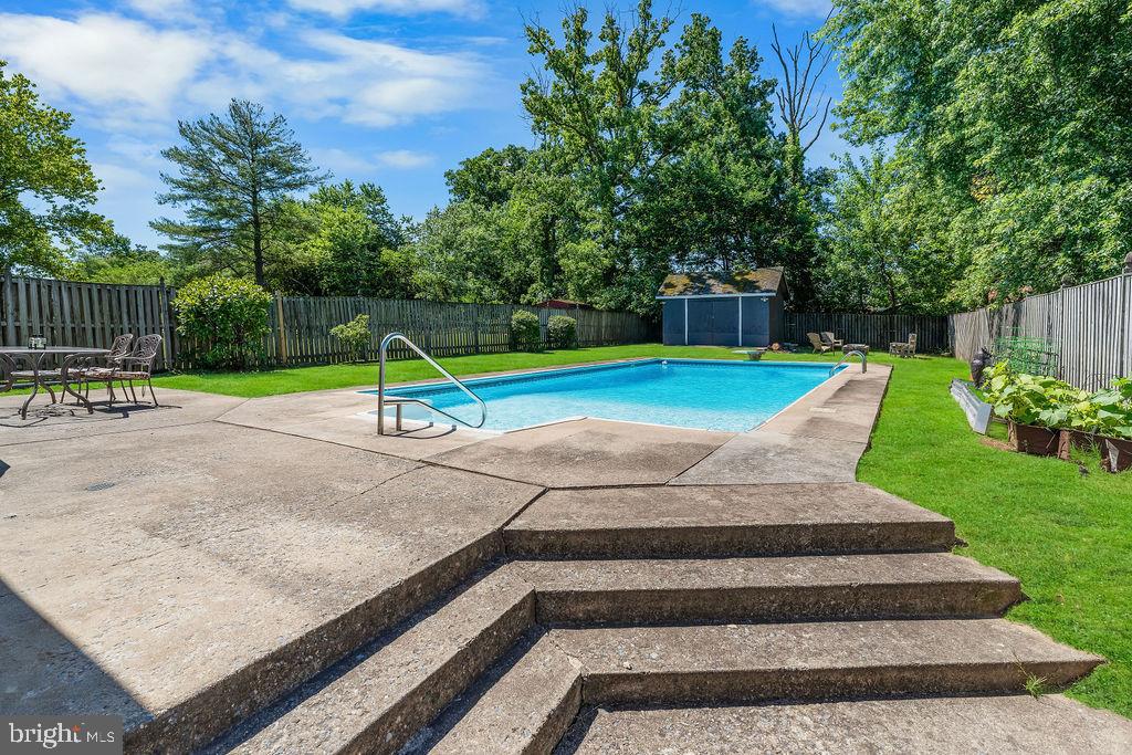 GLEN GARDENS - Residential