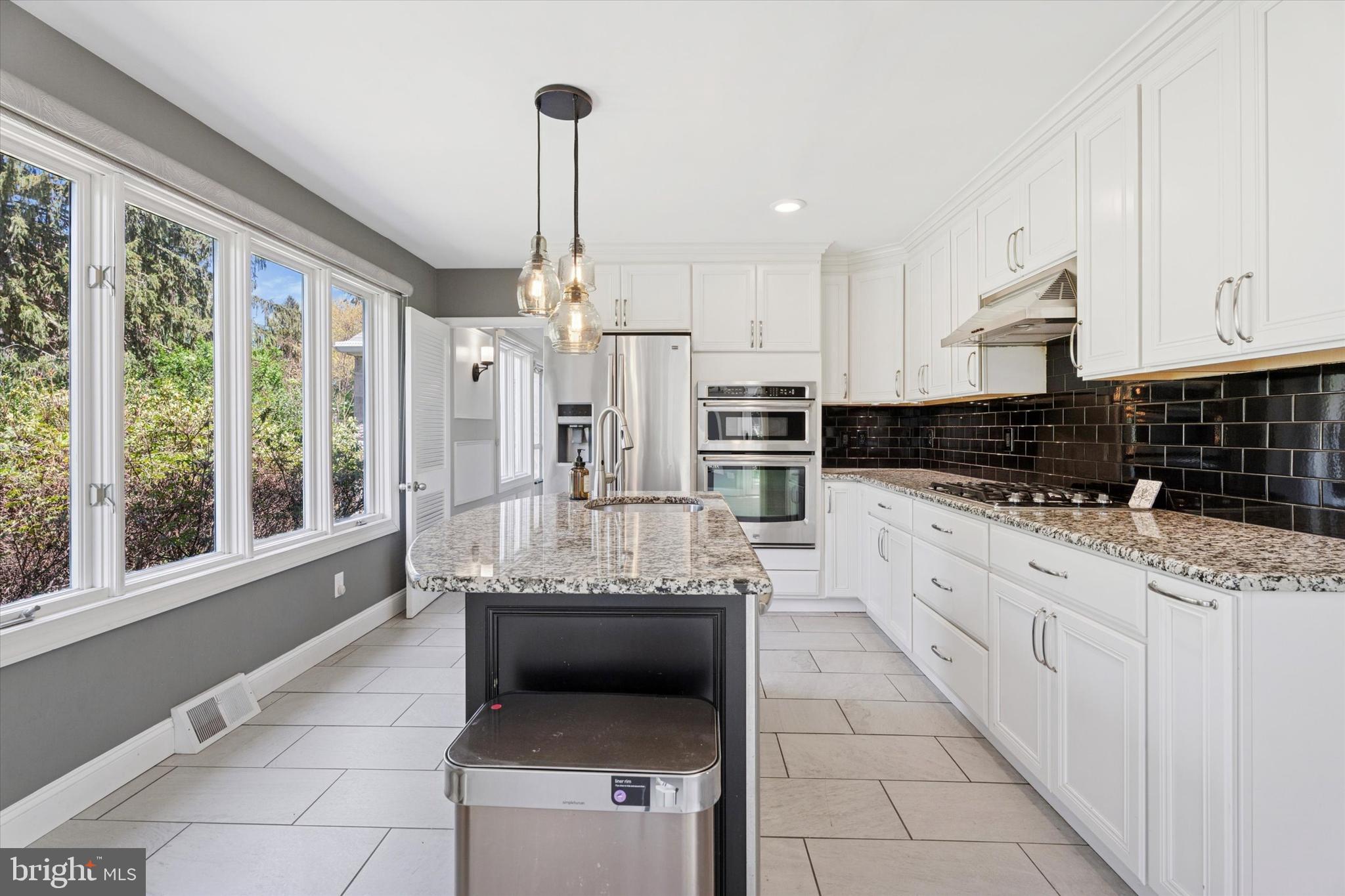 FRIENDSHIP HILLS - Residential Lease