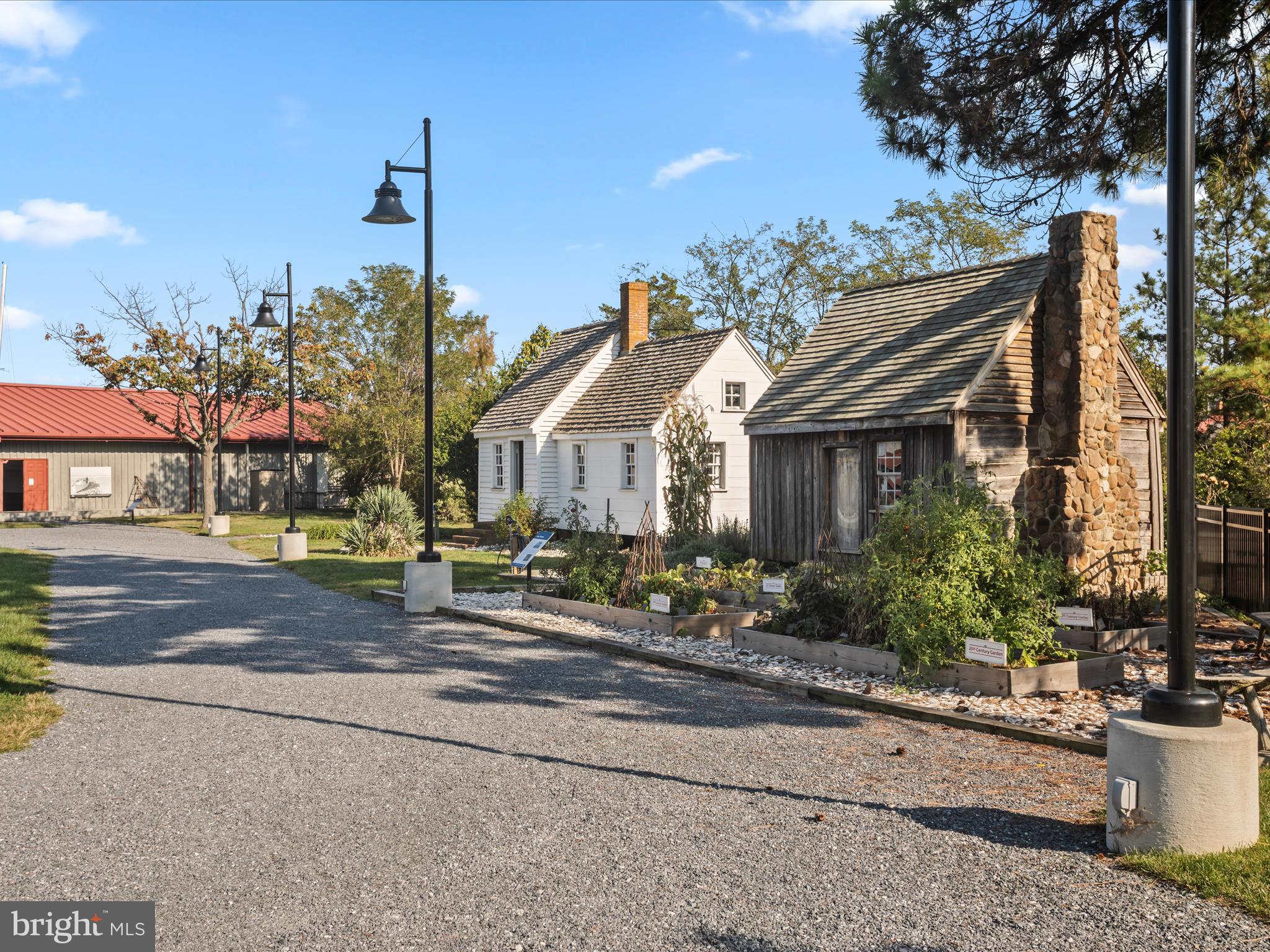ST. MICHAELS POINTE - Residential