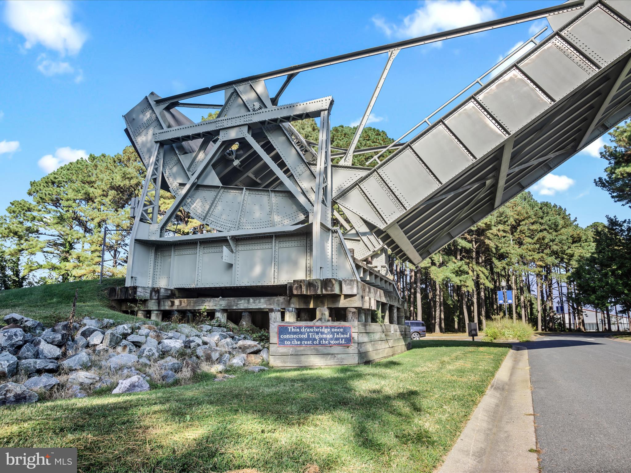 ST. MICHAELS POINTE - Residential