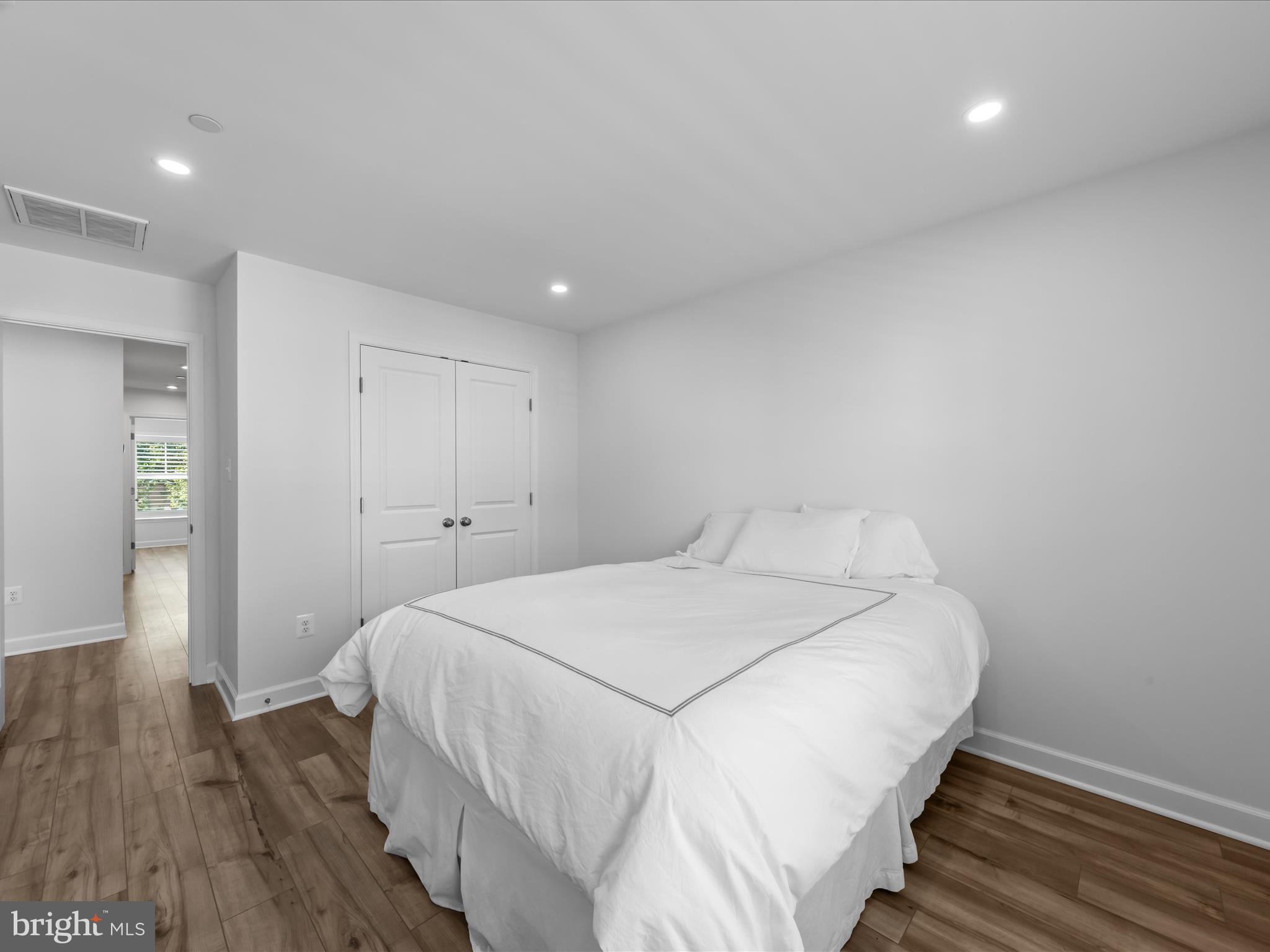 ST. MICHAELS POINTE - Residential