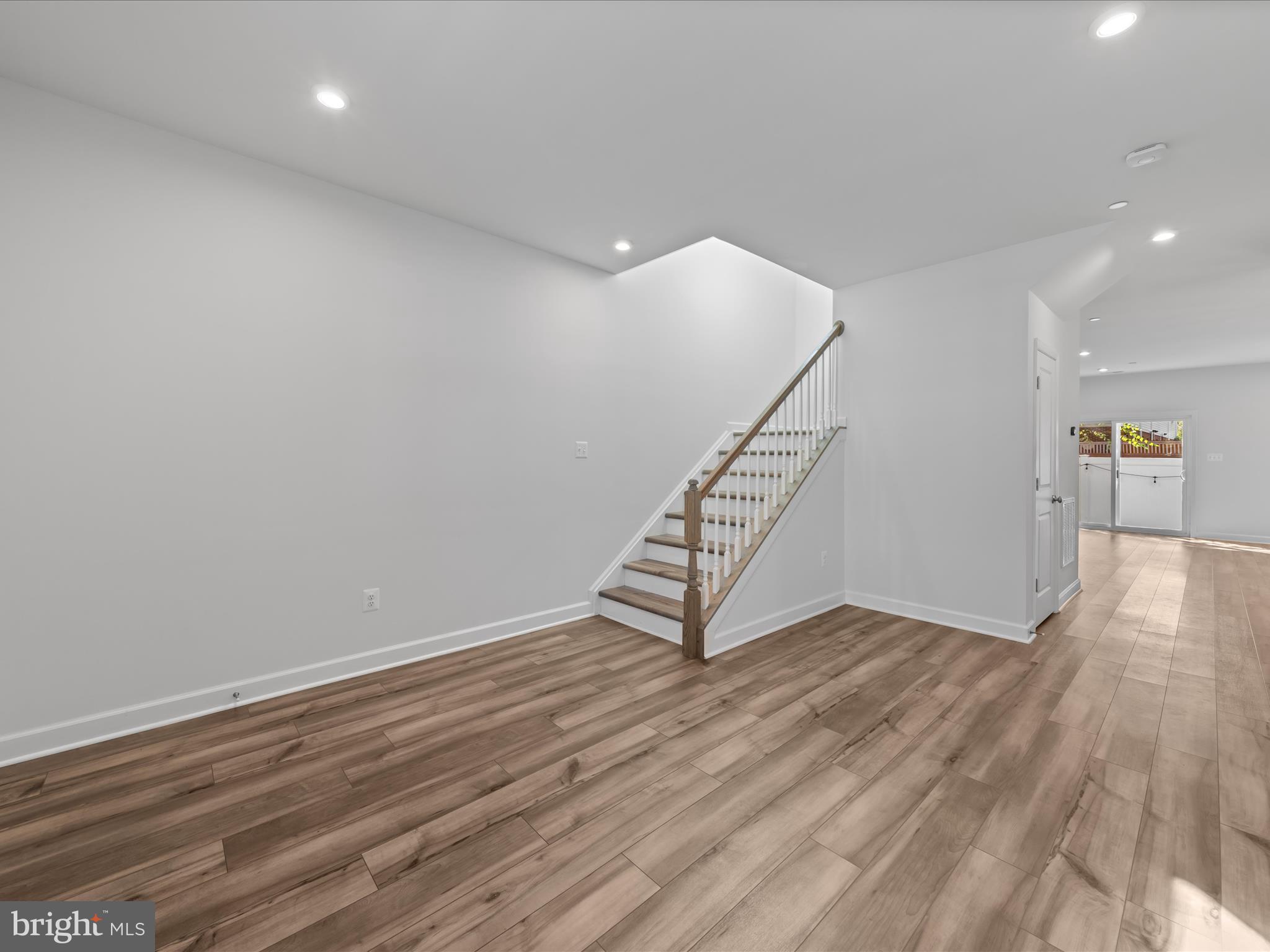 ST. MICHAELS POINTE - Residential