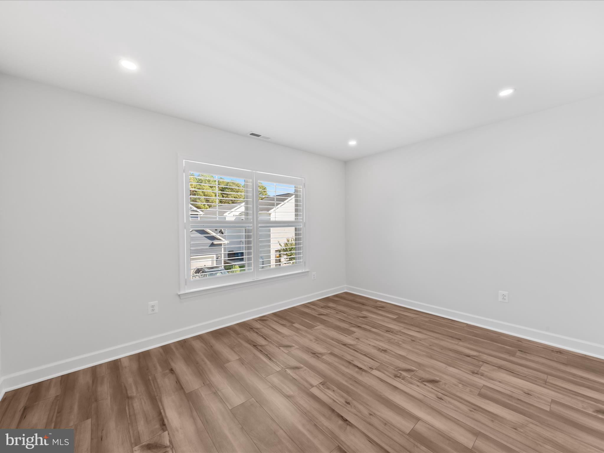 ST. MICHAELS POINTE - Residential