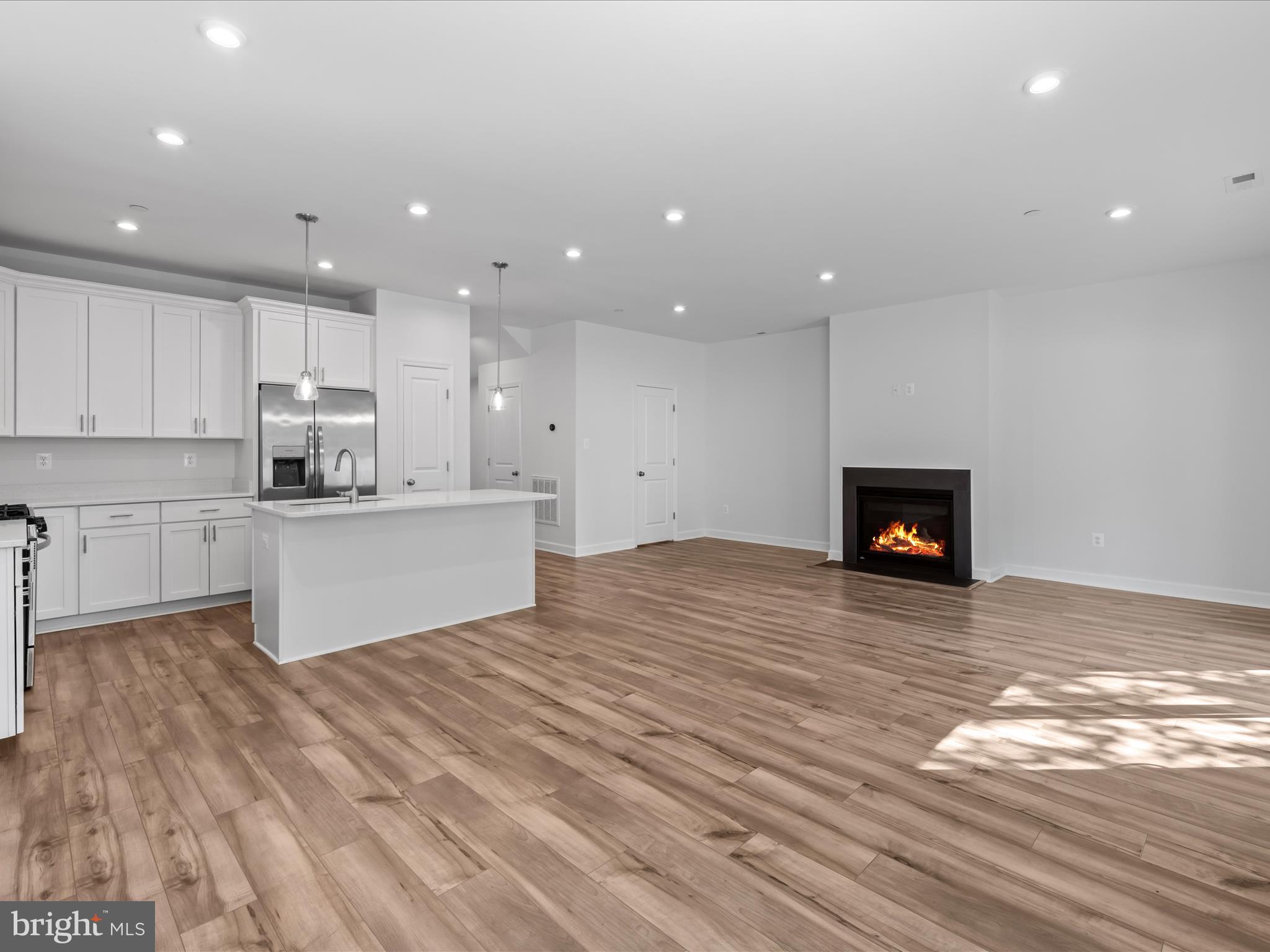 ST. MICHAELS POINTE - Residential