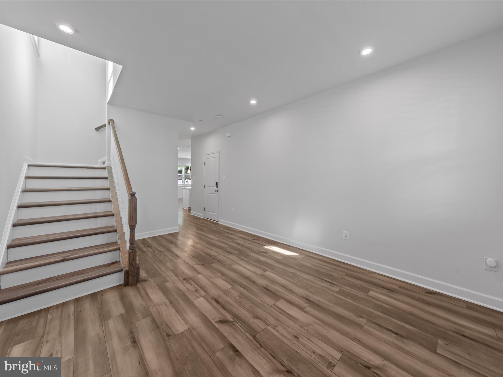 ST. MICHAELS POINTE - Residential