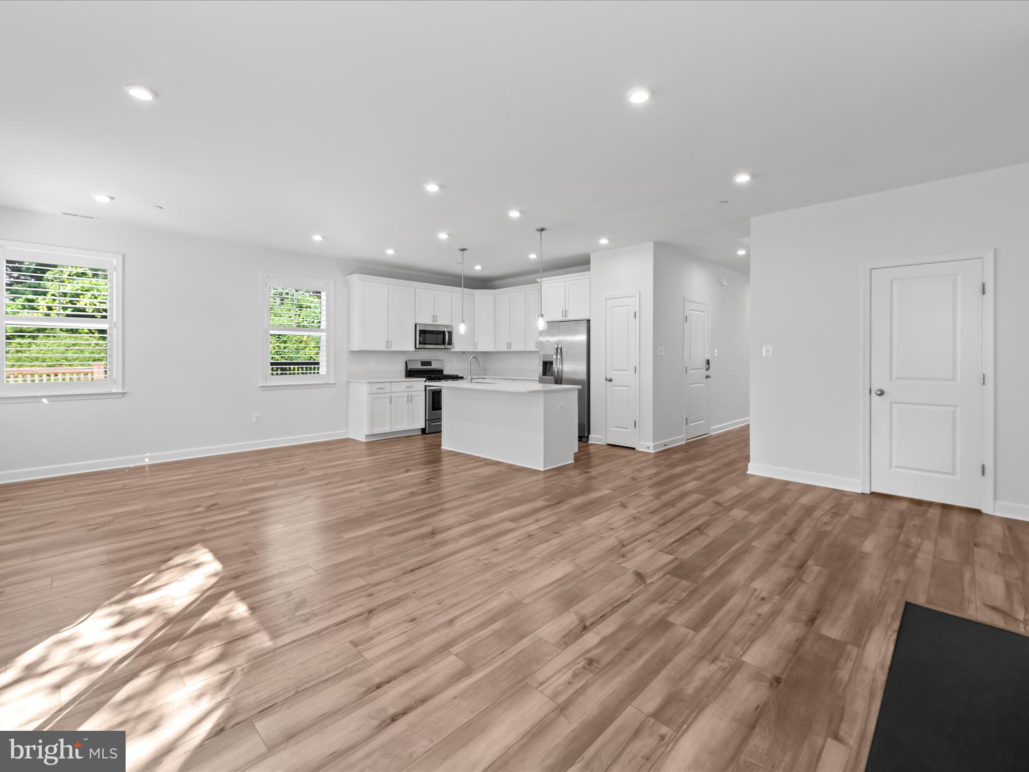 ST. MICHAELS POINTE - Residential