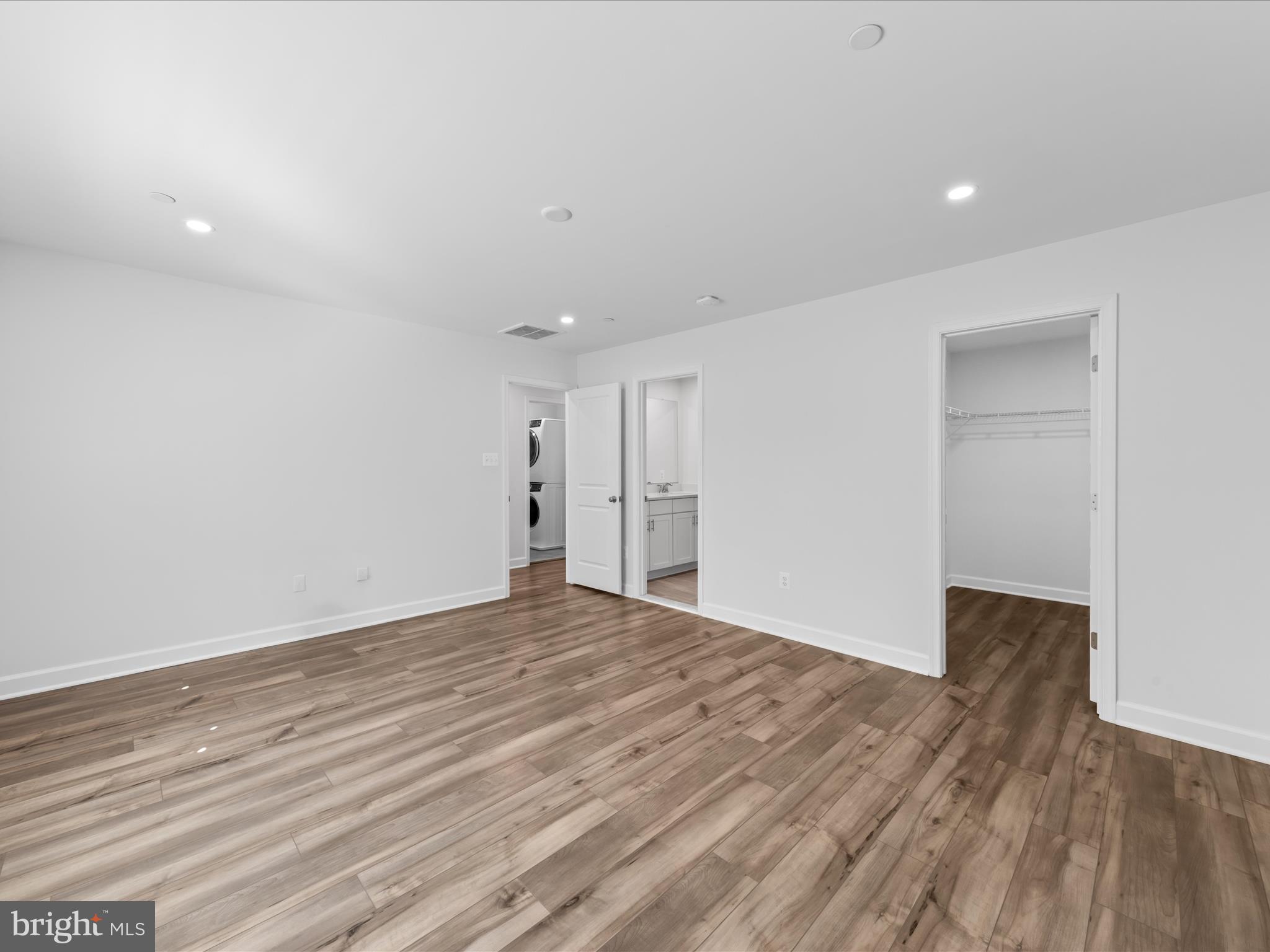 ST. MICHAELS POINTE - Residential