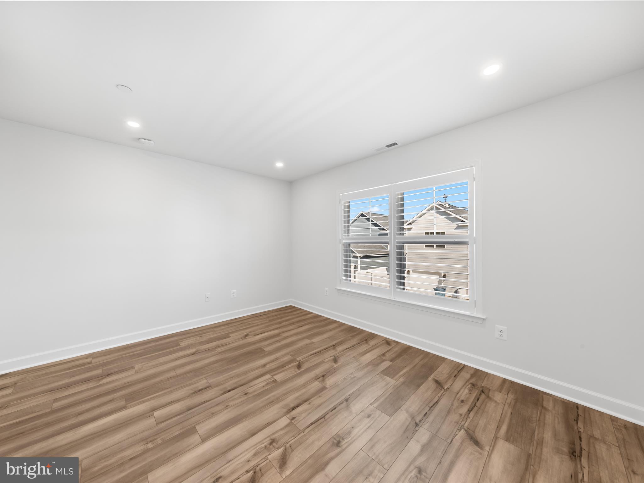 ST. MICHAELS POINTE - Residential