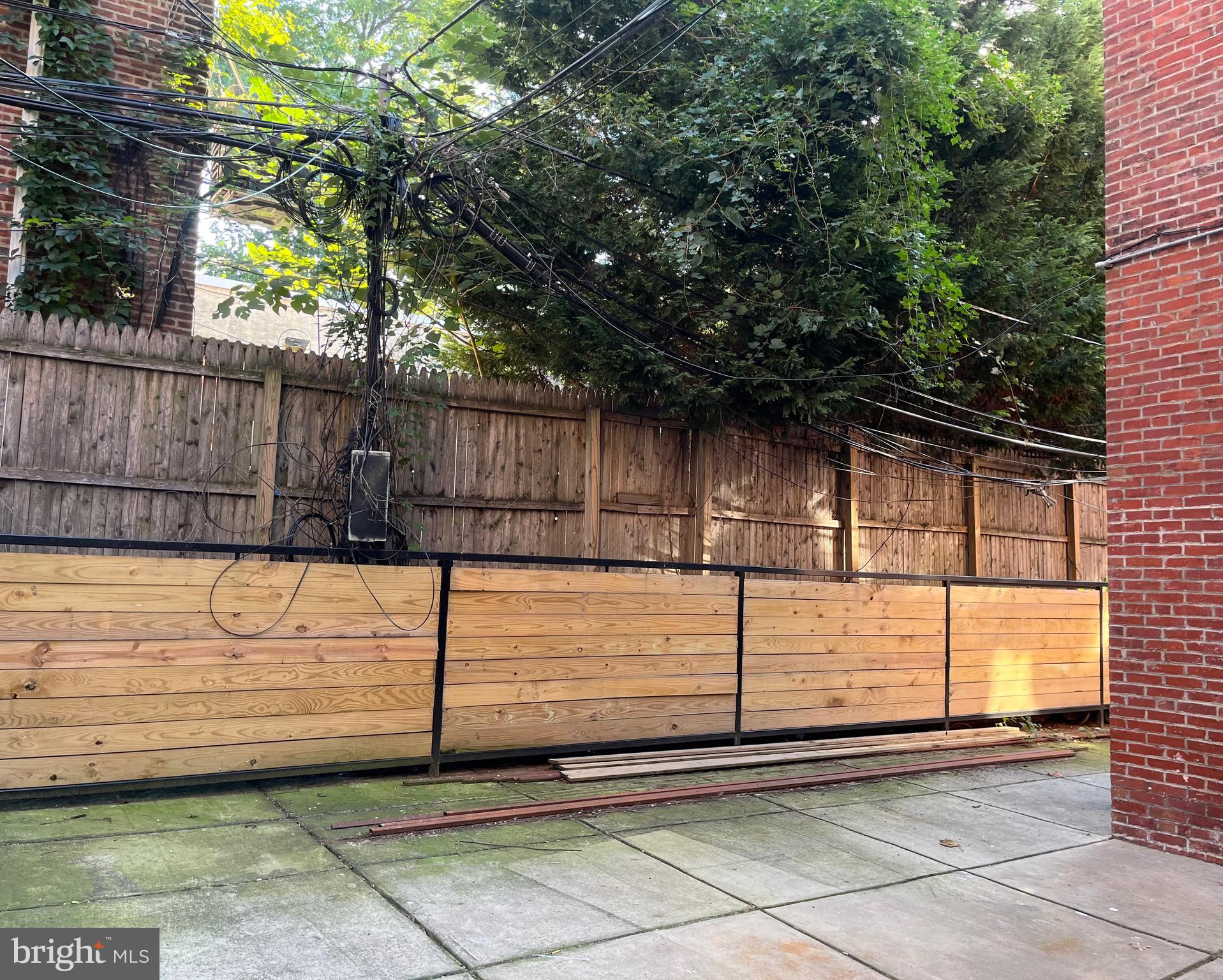 SPRUCE HILL - Residential Lease