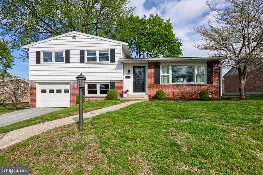 Coming Soon!  Great 3 bedroom home in convenient location in Wilson Schools.

Info to follow!