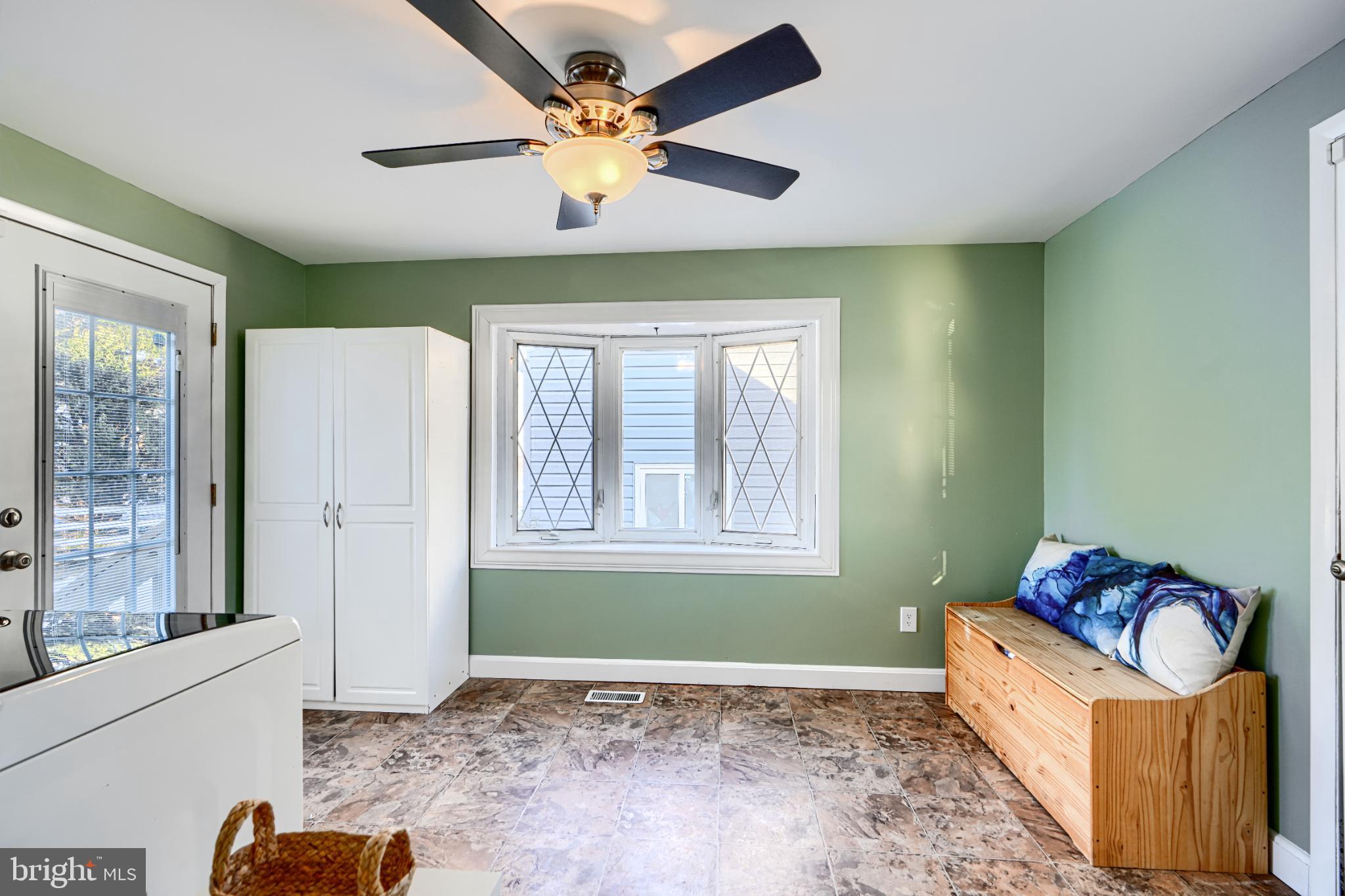 WHITE MARSH - Residential