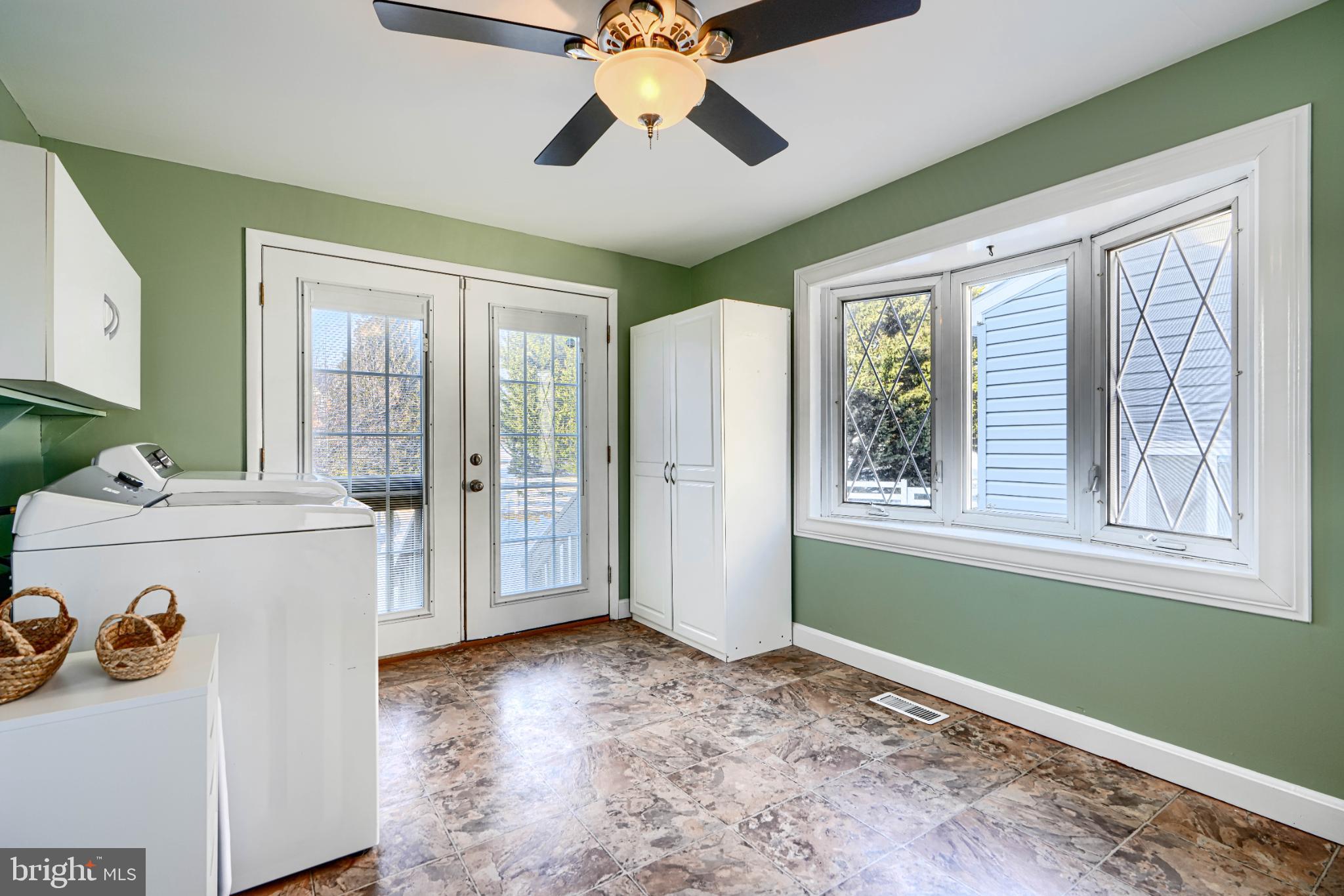 WHITE MARSH - Residential