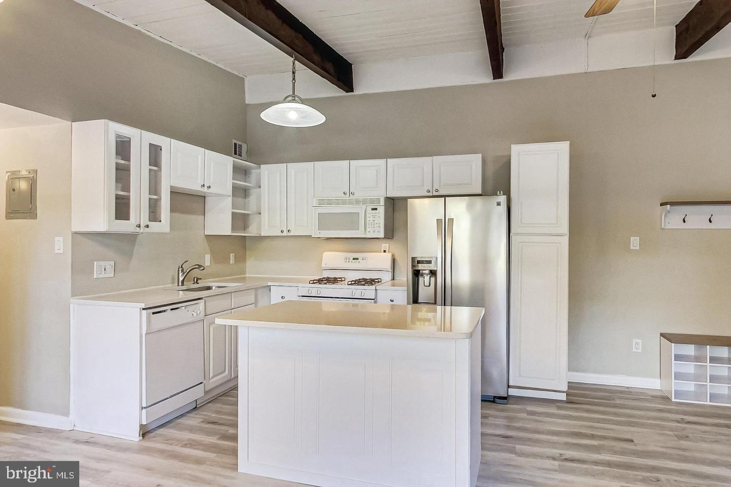 FAIRFAX HERITAGE - Residential Lease