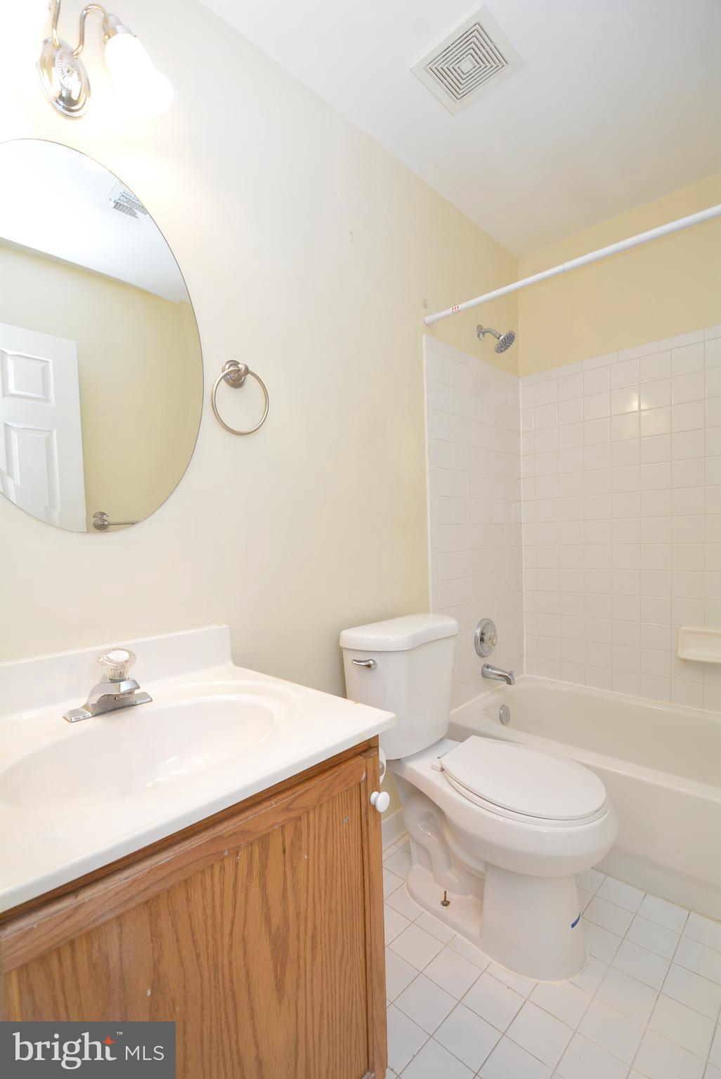 STONE RIVER - Residential Lease