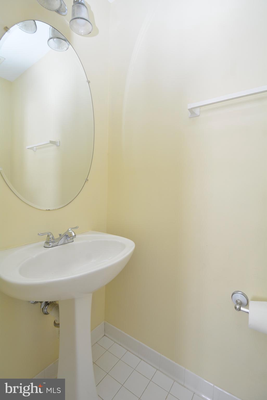 STONE RIVER - Residential Lease