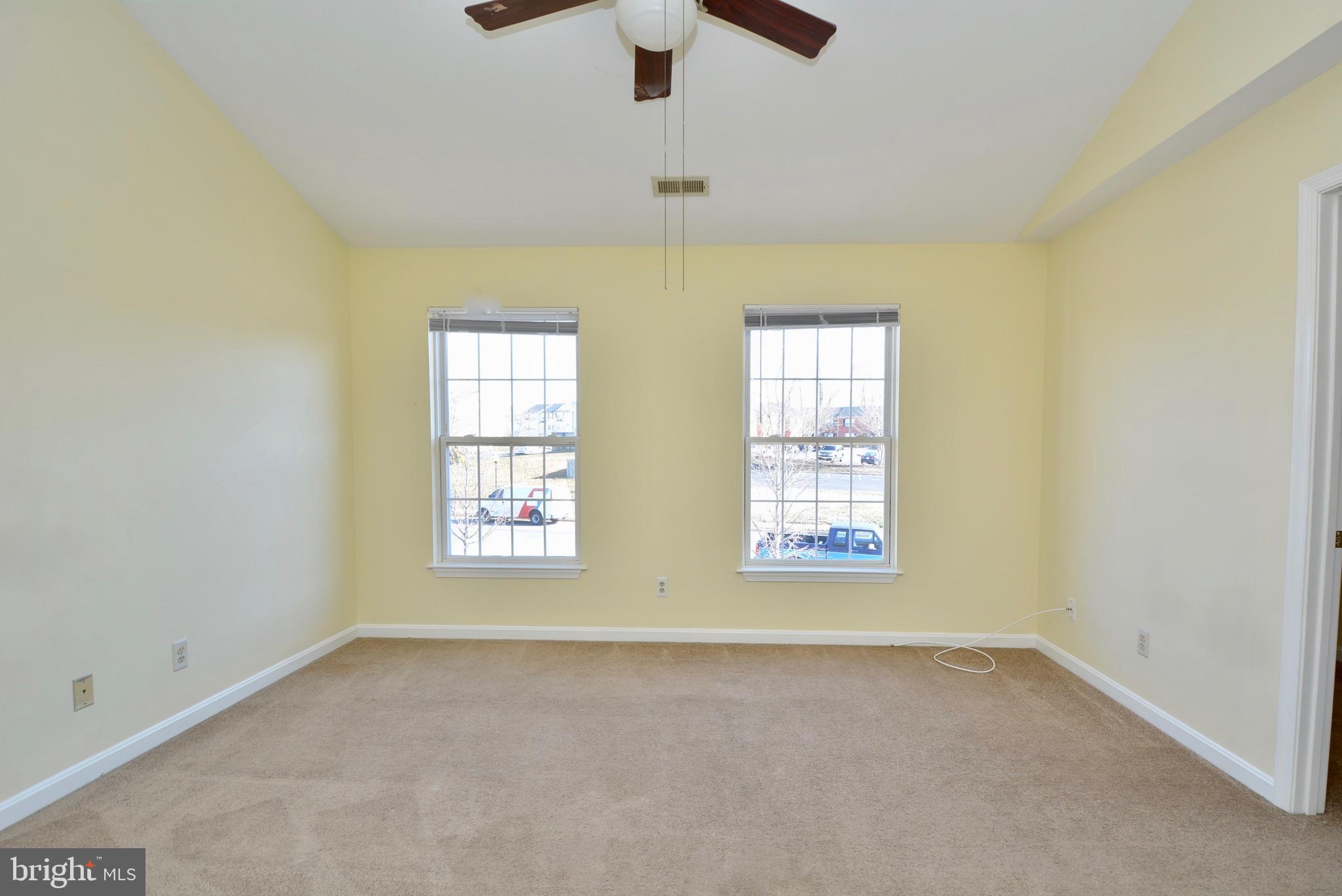 STONE RIVER - Residential Lease