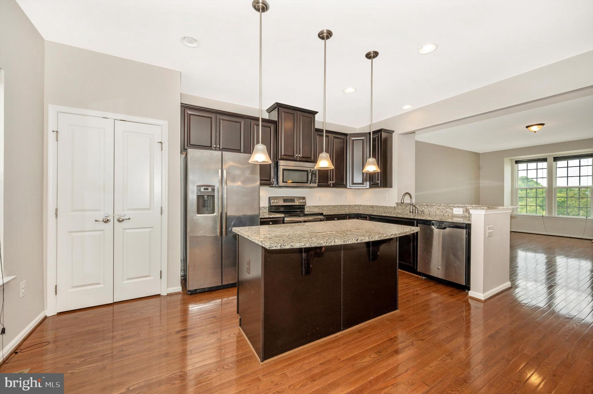 POTOMAC STATION - Residential