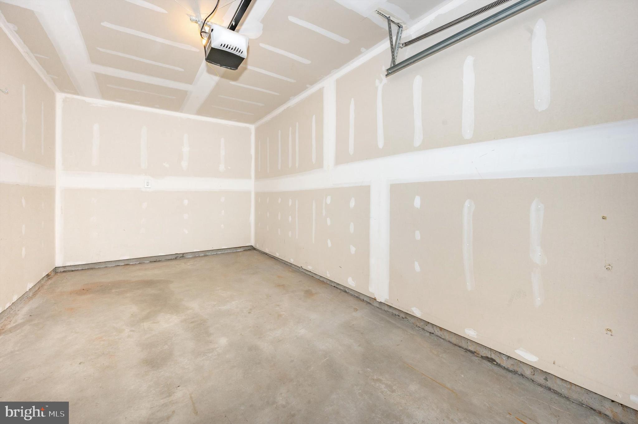 POTOMAC STATION - Residential