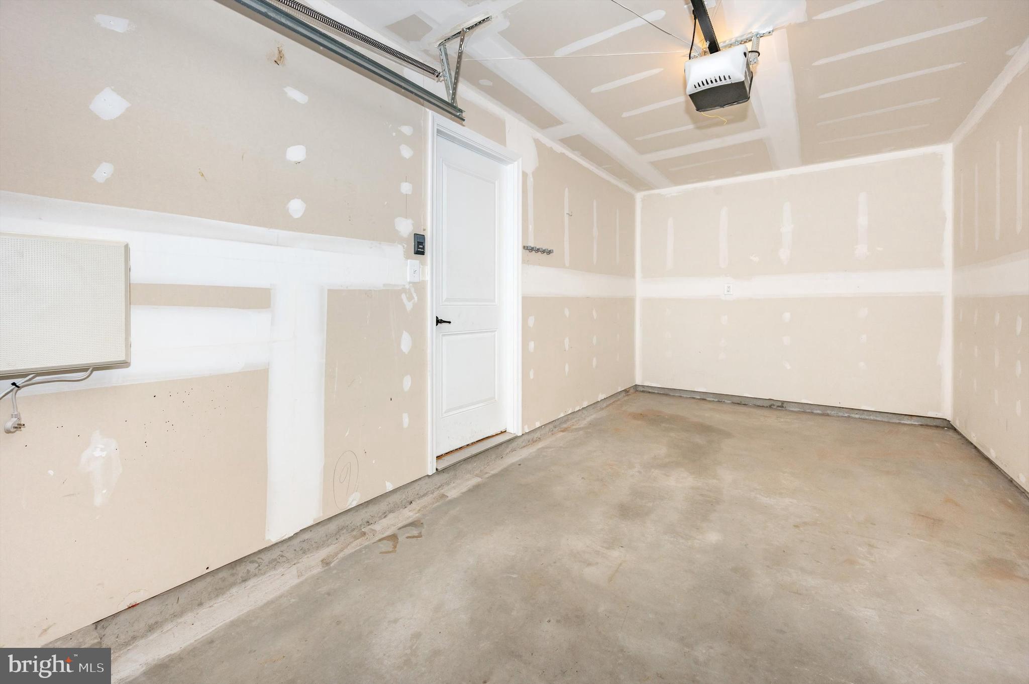 POTOMAC STATION - Residential