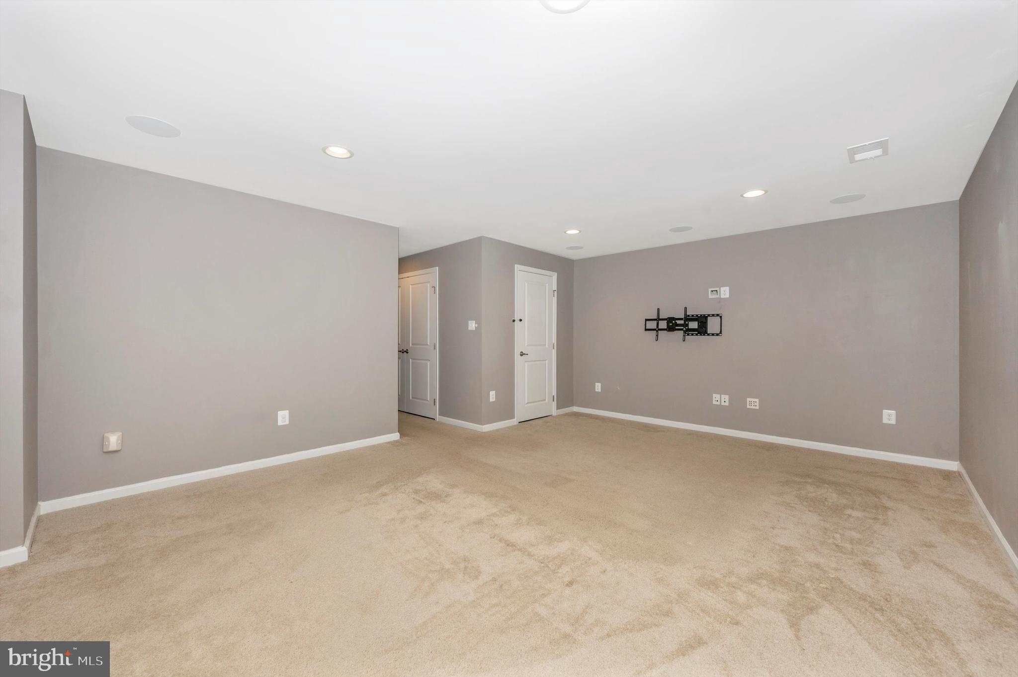 POTOMAC STATION - Residential