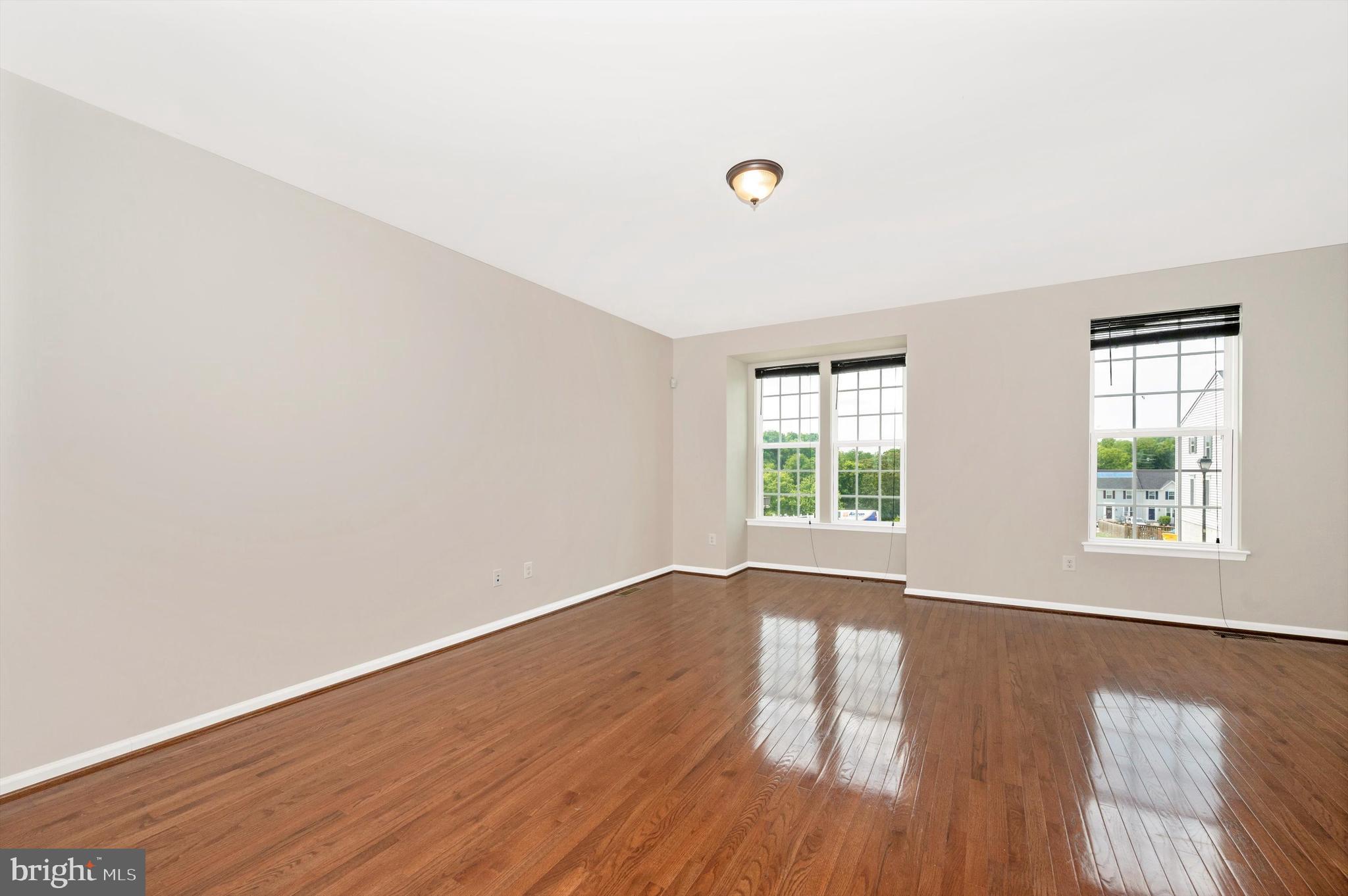 POTOMAC STATION - Residential