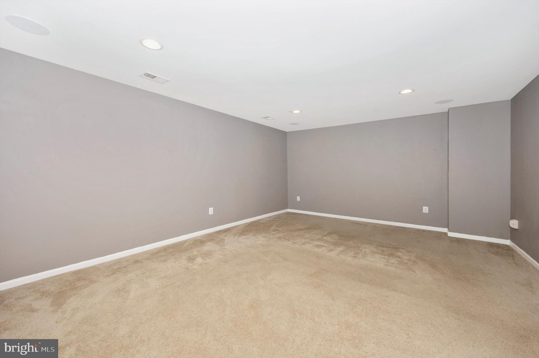 POTOMAC STATION - Residential