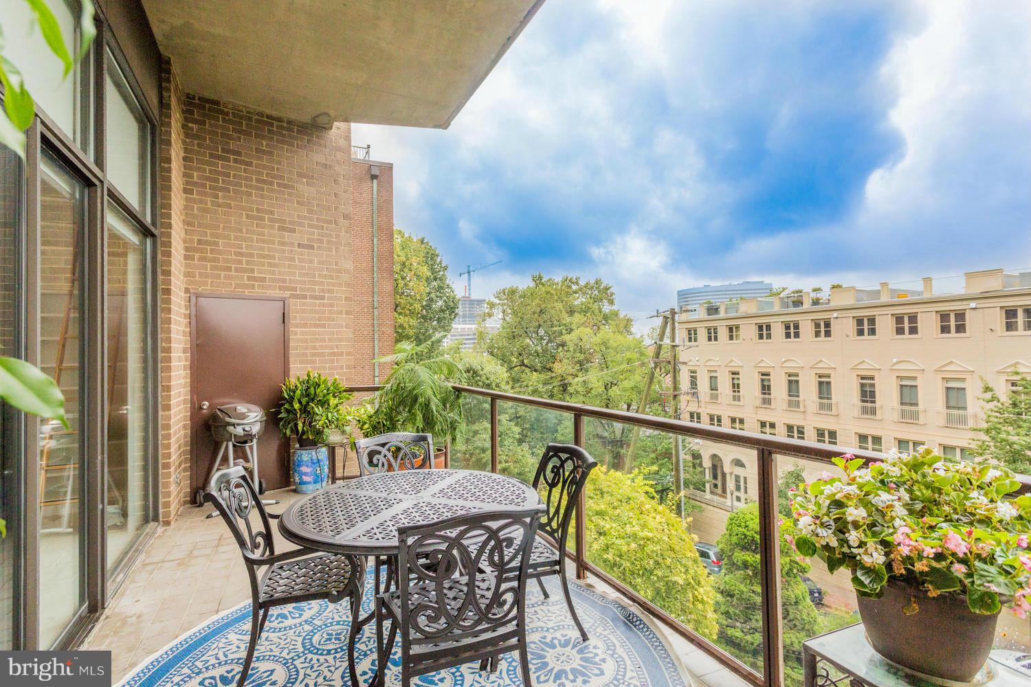 THE WESLIE - Residential