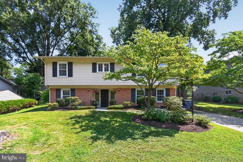 Photo of 1334 Chilton Drive, SILVER SPRING, MD 20904 (MLS # MDMC2245908)