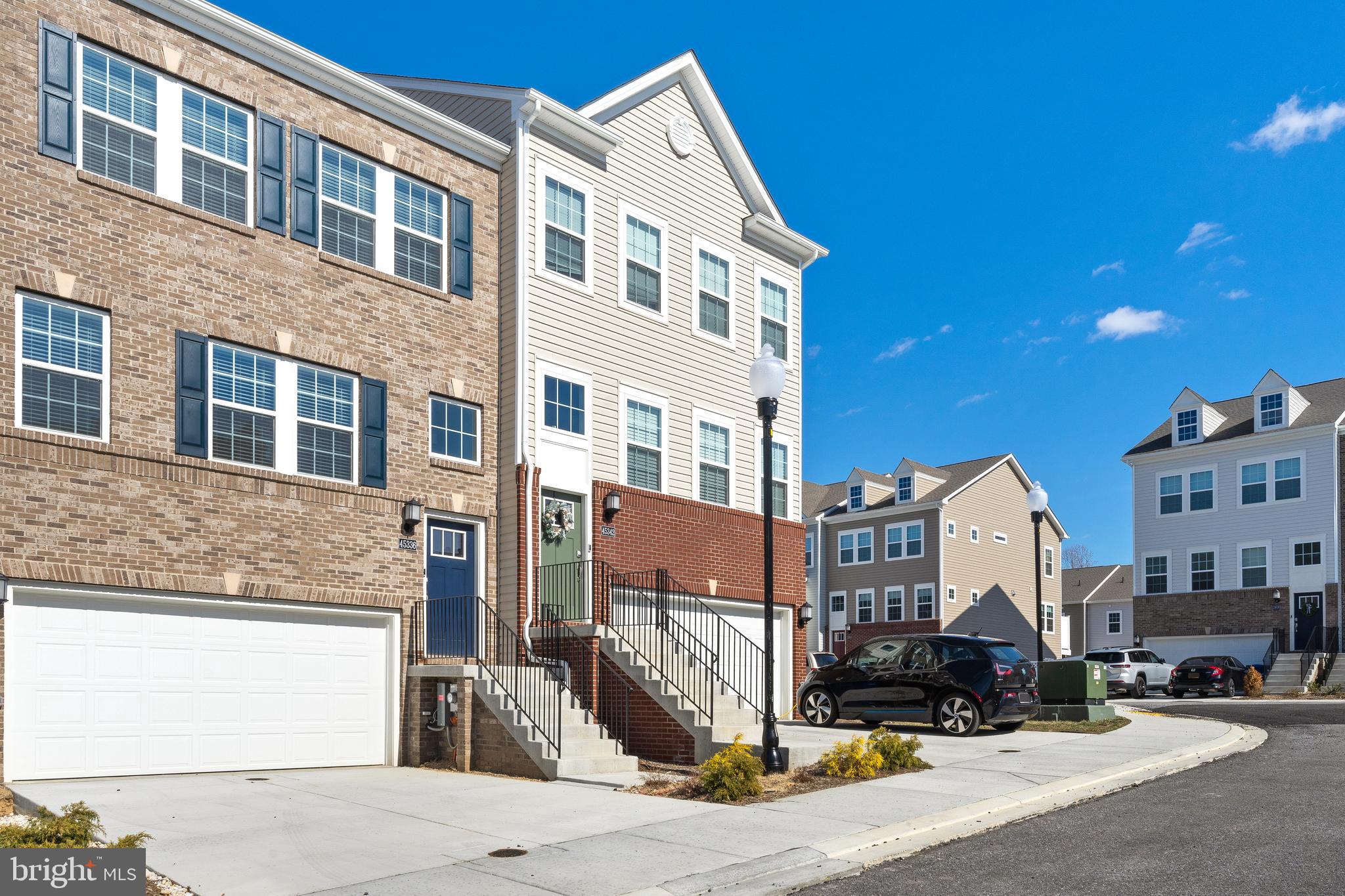 THE WOODS AT MYRTLE POINT - Residential Lease