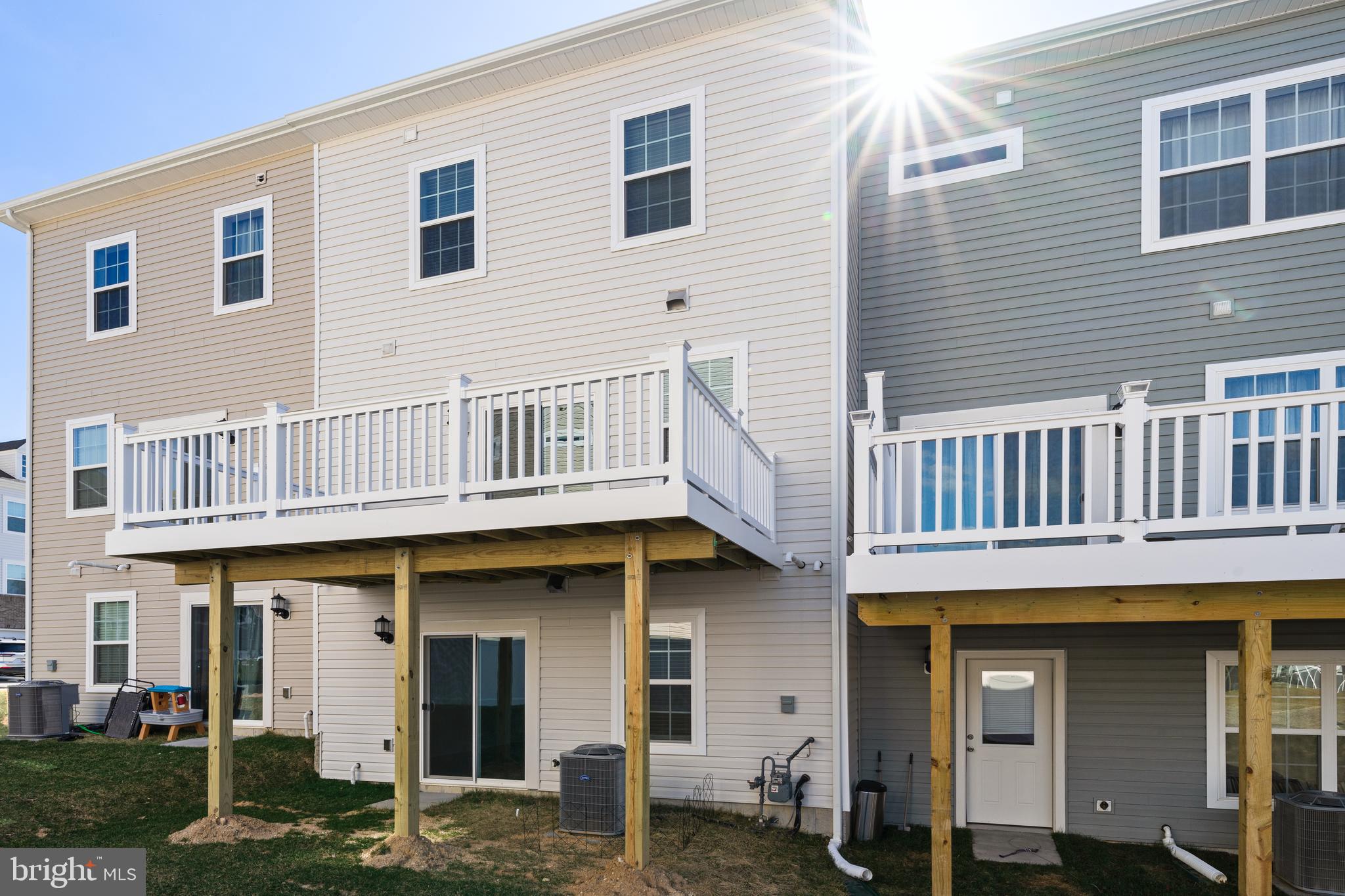 THE WOODS AT MYRTLE POINT - Residential Lease