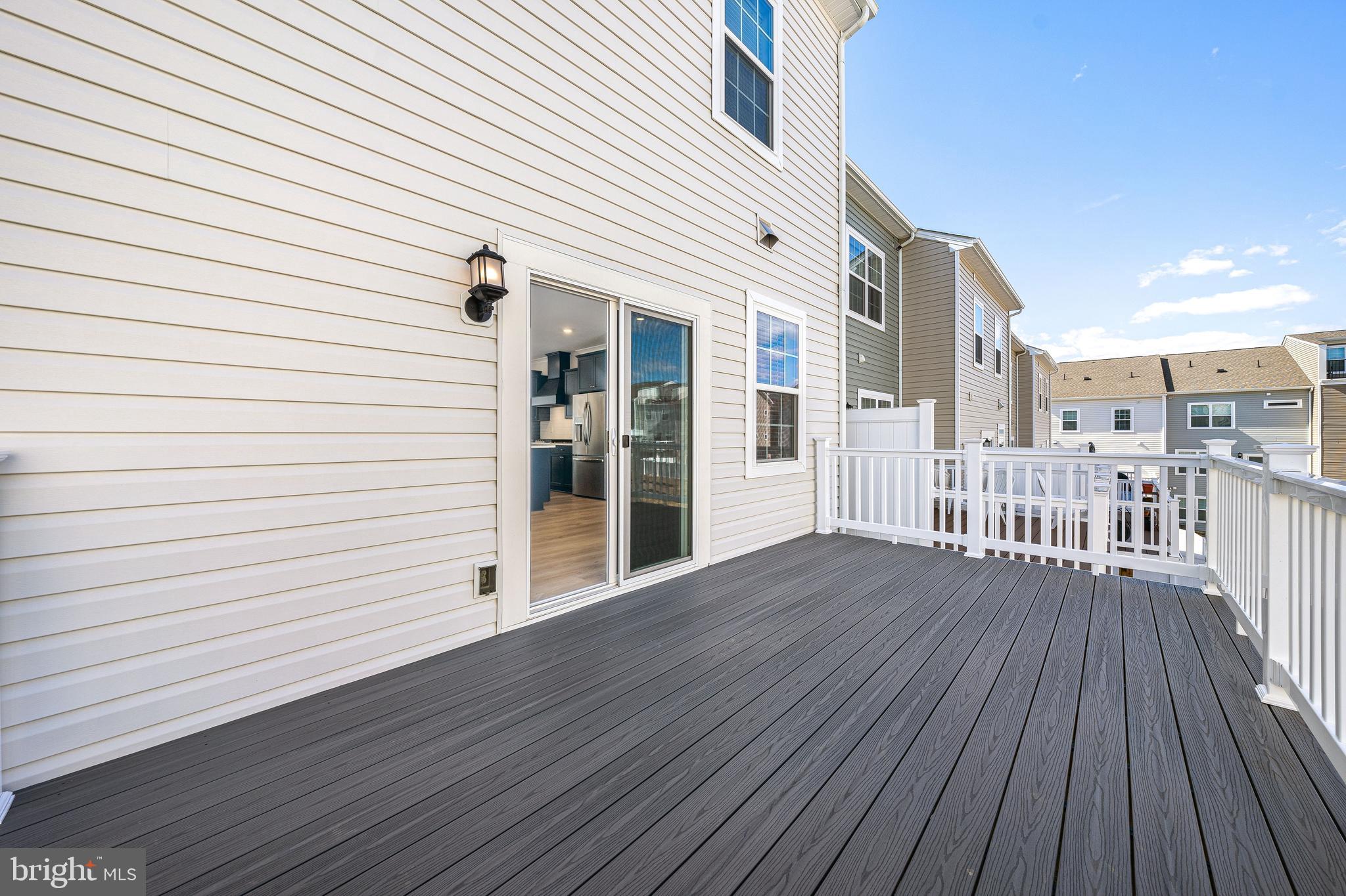 THE WOODS AT MYRTLE POINT - Residential Lease