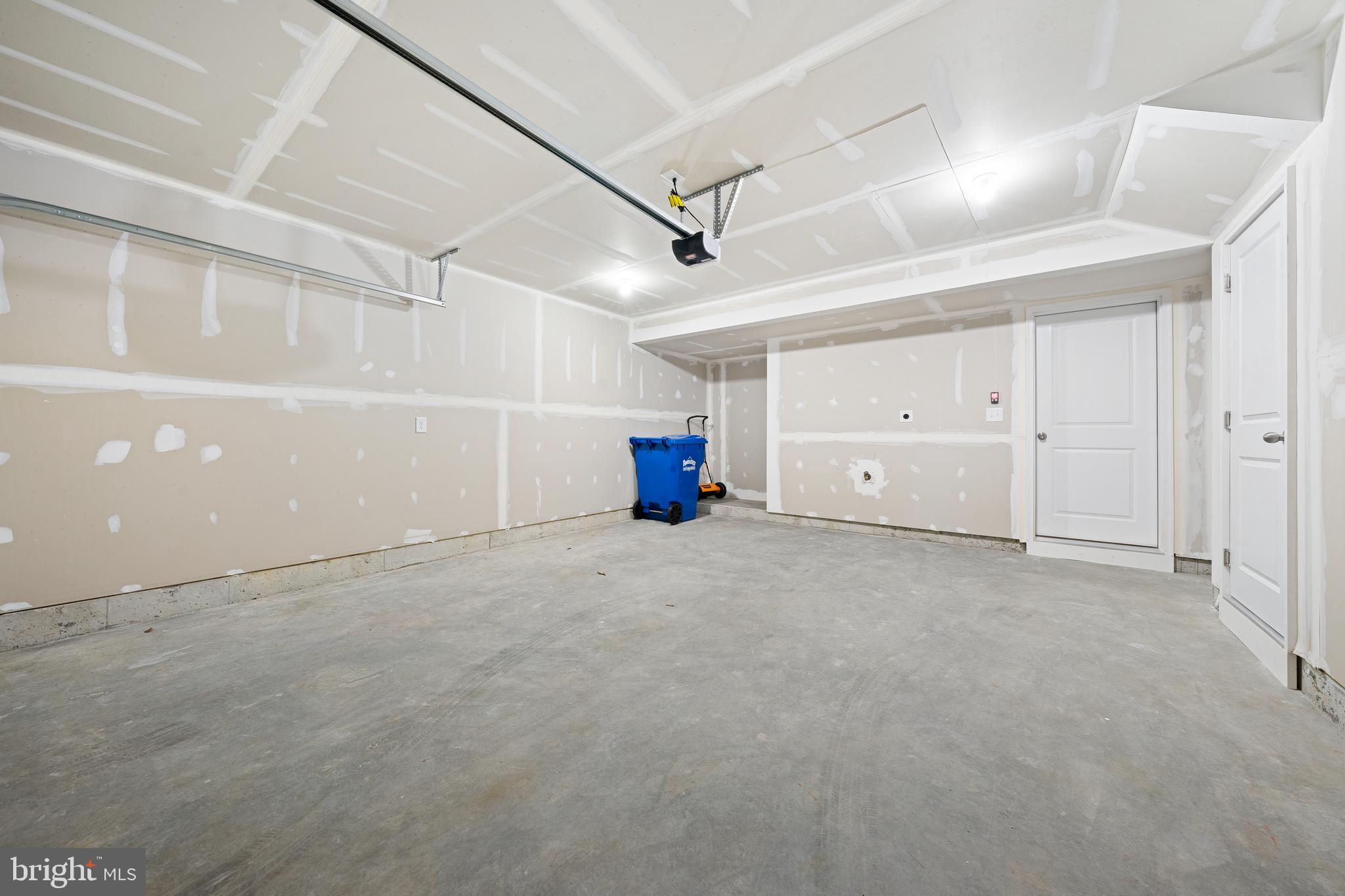 THE WOODS AT MYRTLE POINT - Residential Lease