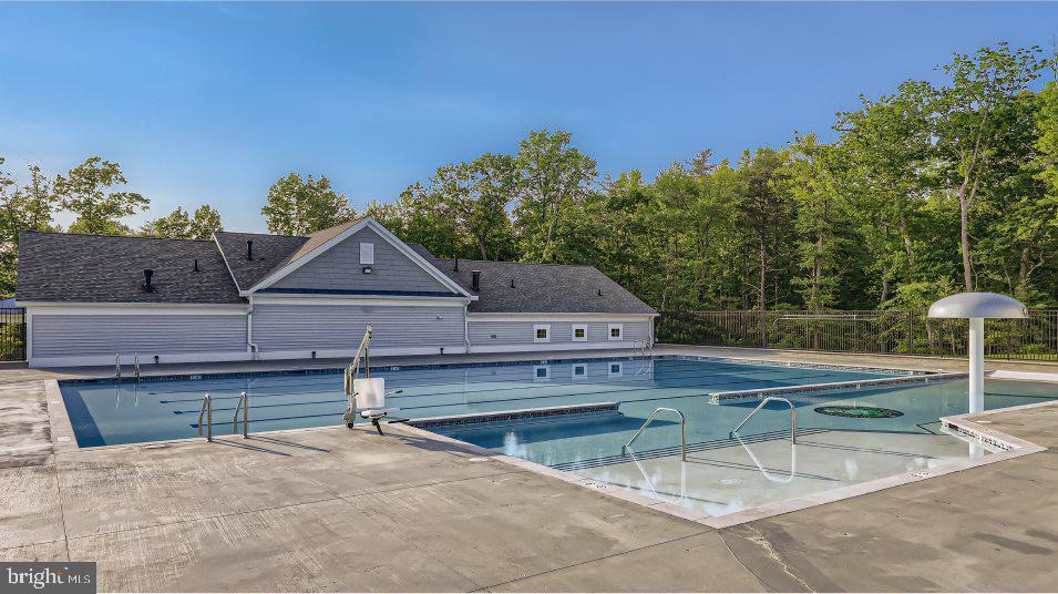 THE WOODS AT MYRTLE POINT - Residential Lease