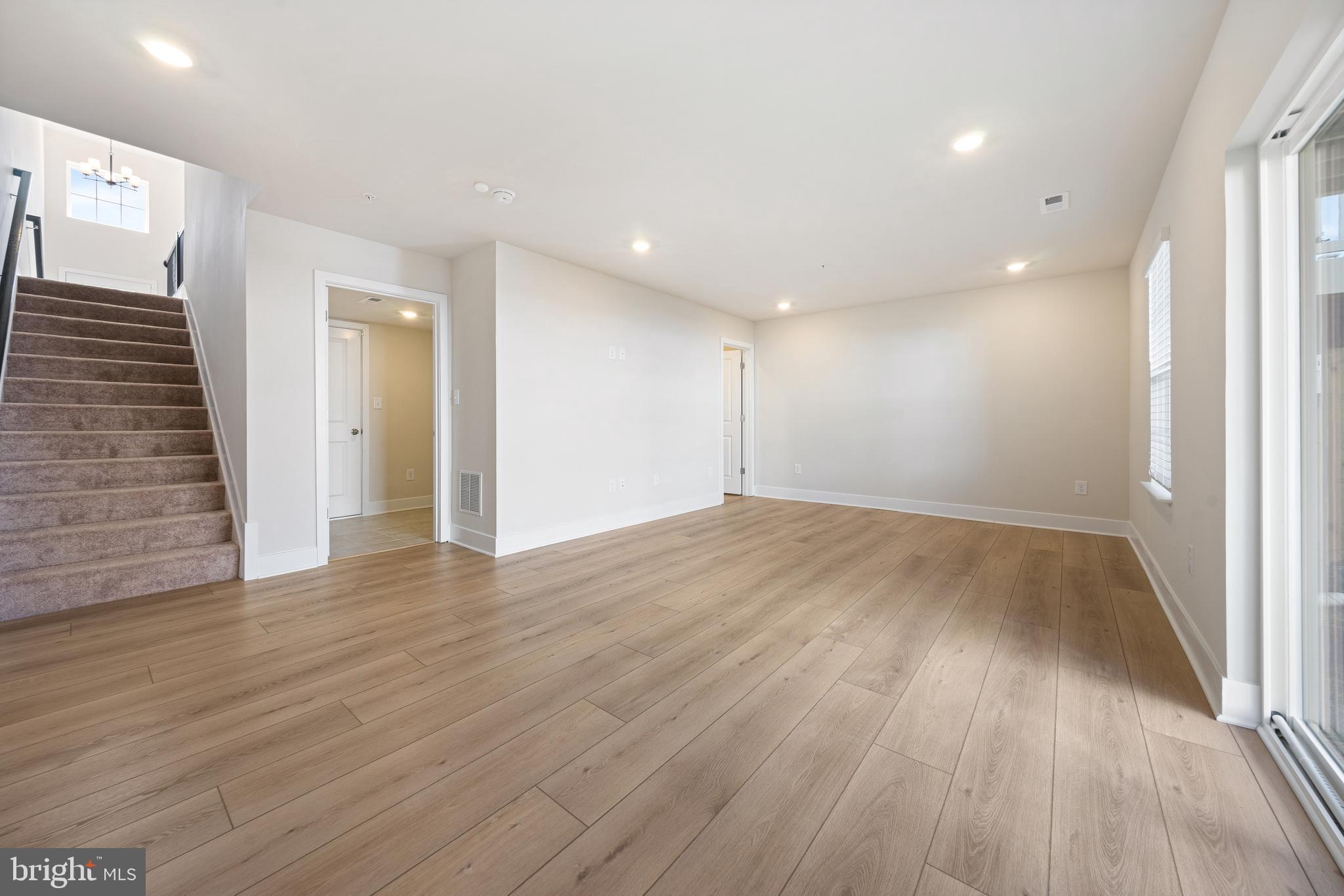 THE WOODS AT MYRTLE POINT - Residential Lease