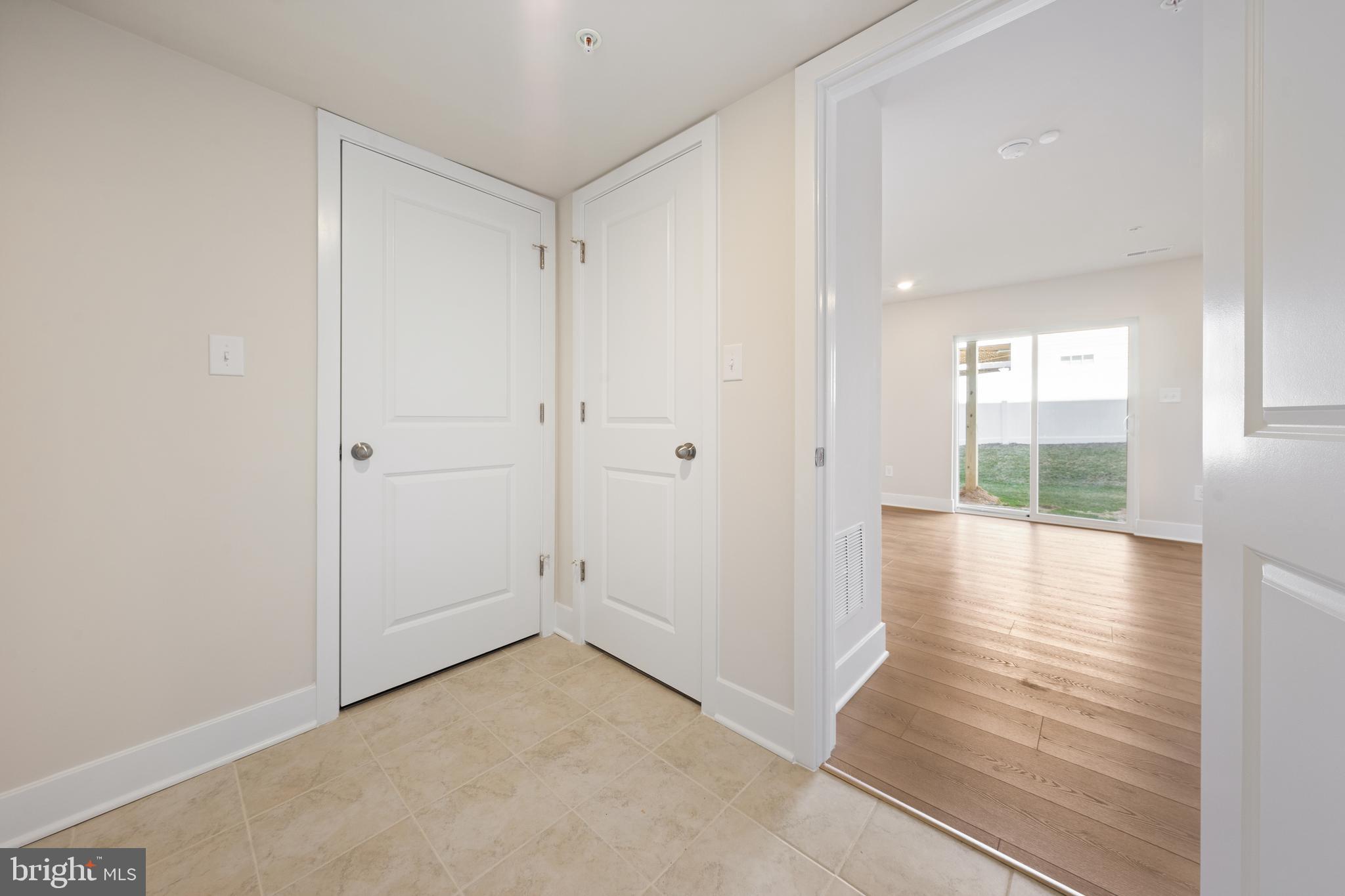 THE WOODS AT MYRTLE POINT - Residential Lease