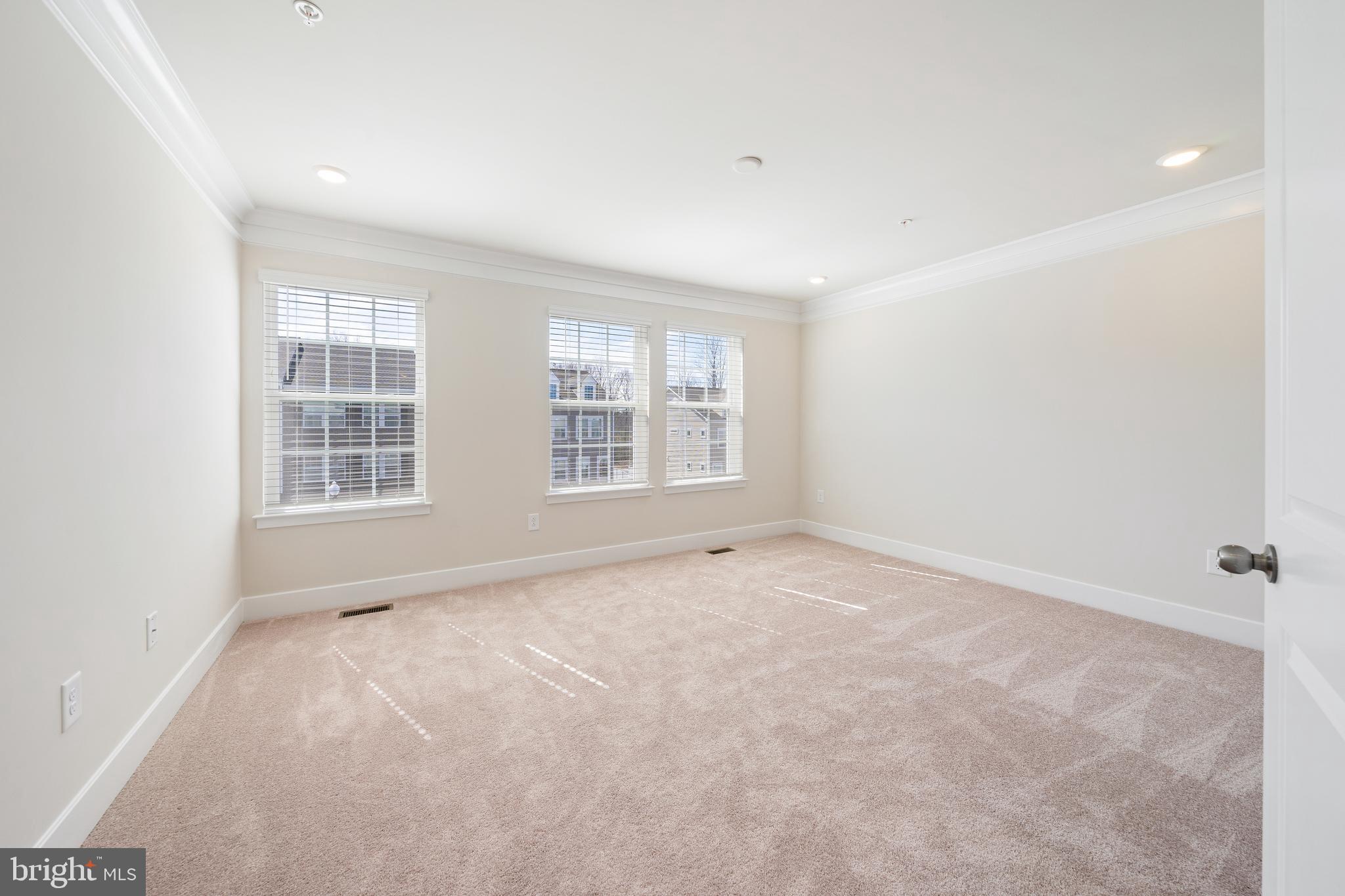 THE WOODS AT MYRTLE POINT - Residential Lease