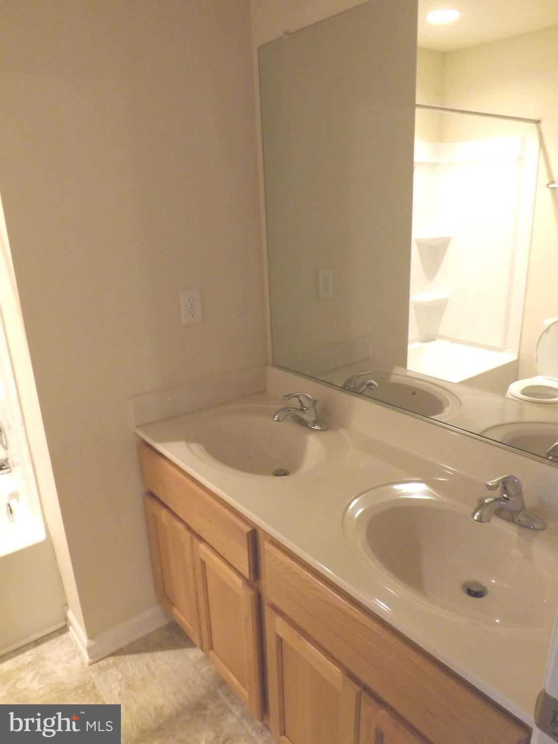 THE GALLERY - Residential Lease